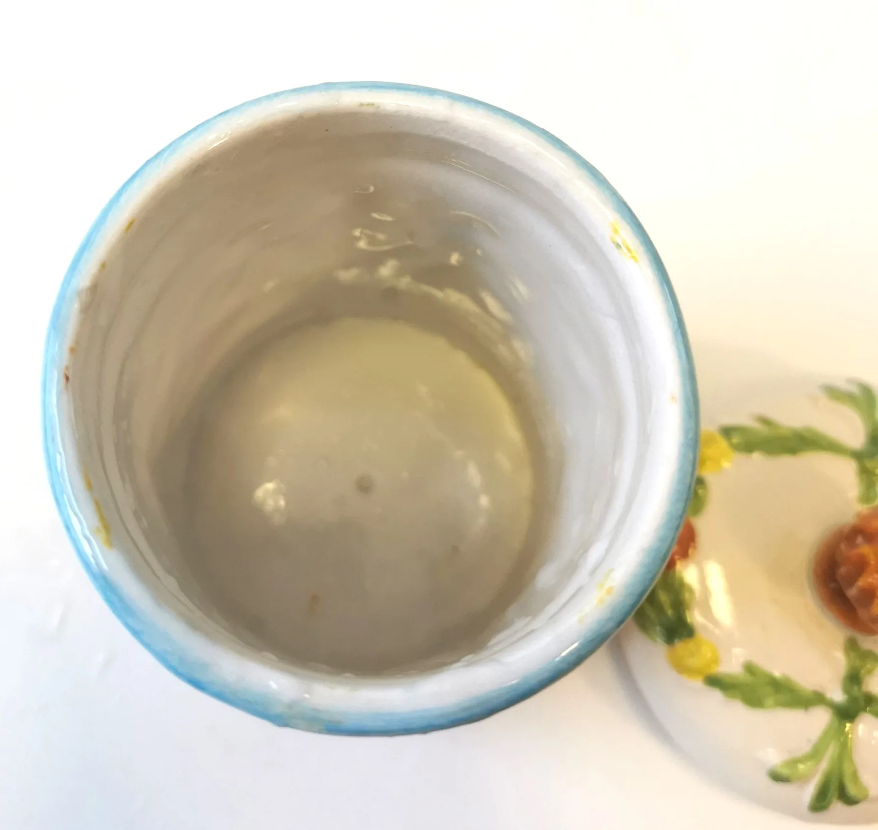 Small Porcelain Display Piece made in Italy image indicator(6)