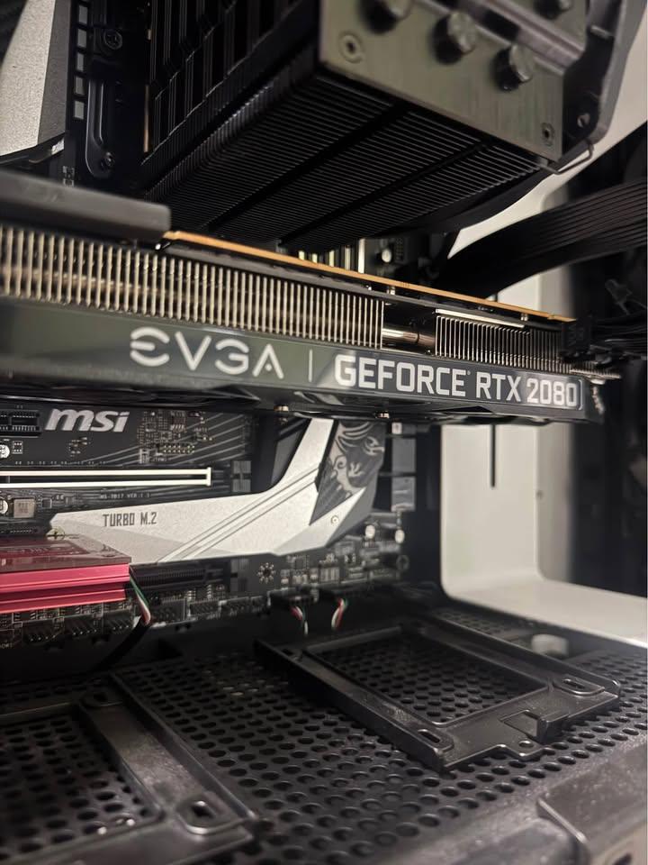 EVGA GeForce RTX 2080 SUPER XC 8GB. Like new! - photo 4
