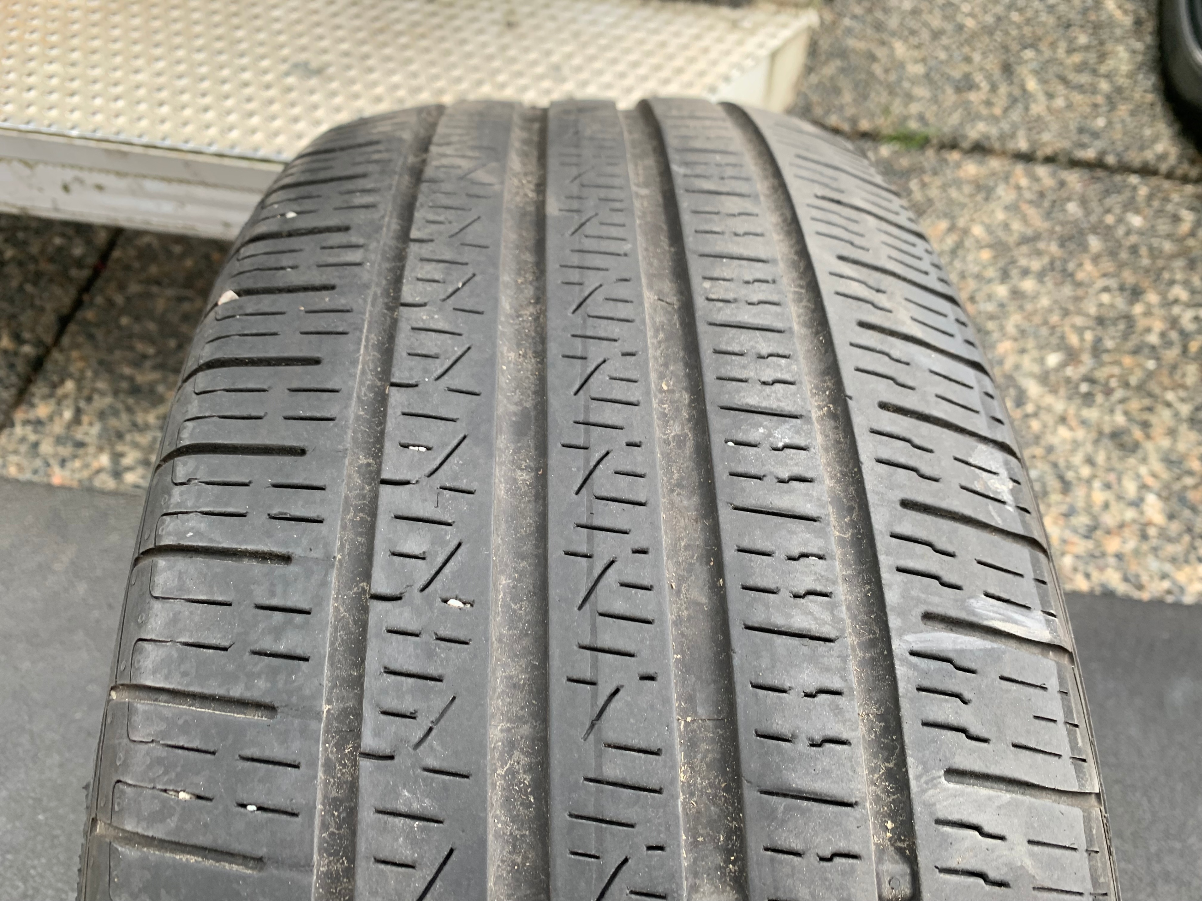 1 x single 225/45/18 Pirelli P7 Cinturato A/S RFT with 50% tread - photo 3
