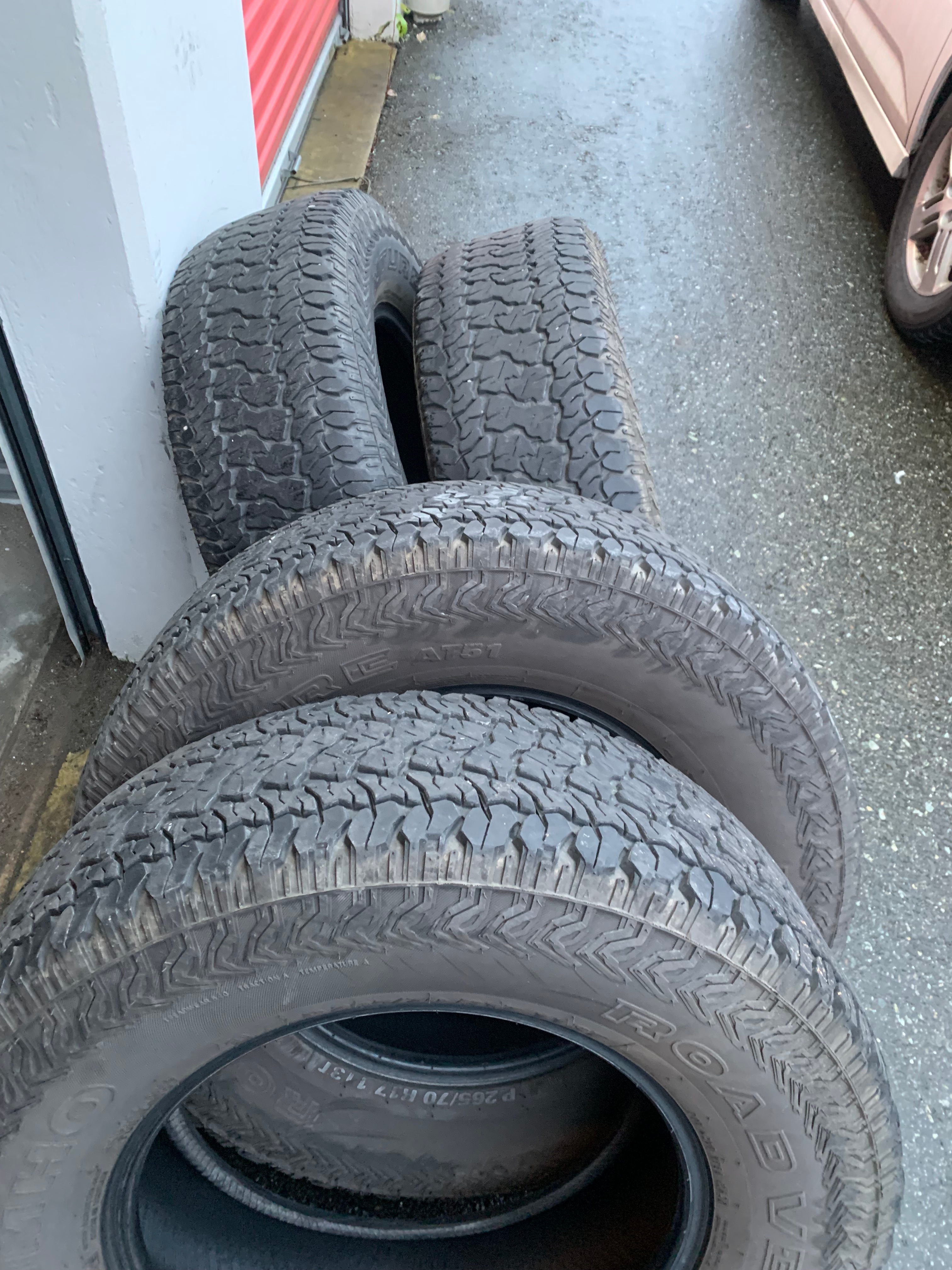 SET of 265/70/17 M+S 113T Kumho Road Venture AT51 with 50% tread - photo 3