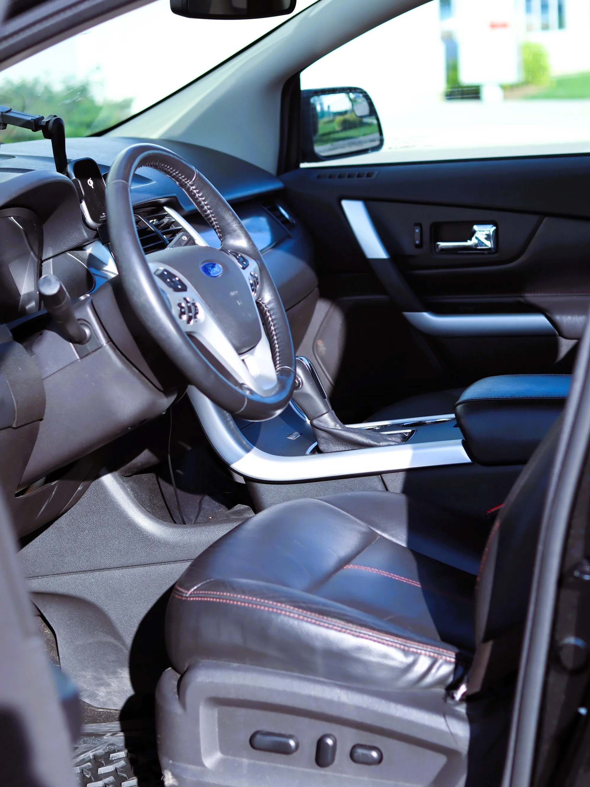 🚗 FOR SALE: 2011 Ford Edge SEL – Reliable, Well-Maintained! 🚗 image indicator(9)