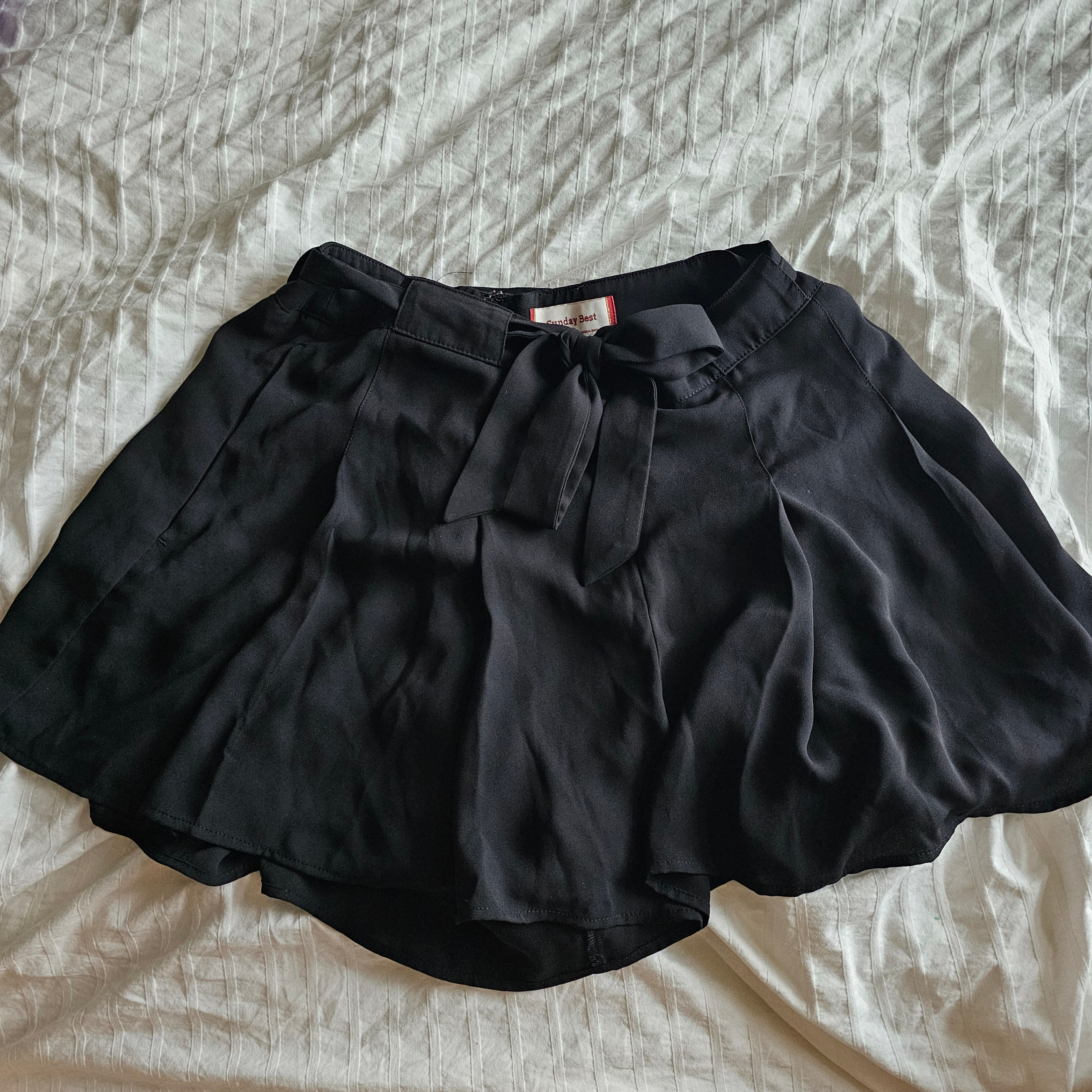 Aritzia Sunday Best Westley Short - 2018 - Black - Sz 6 - photo 2