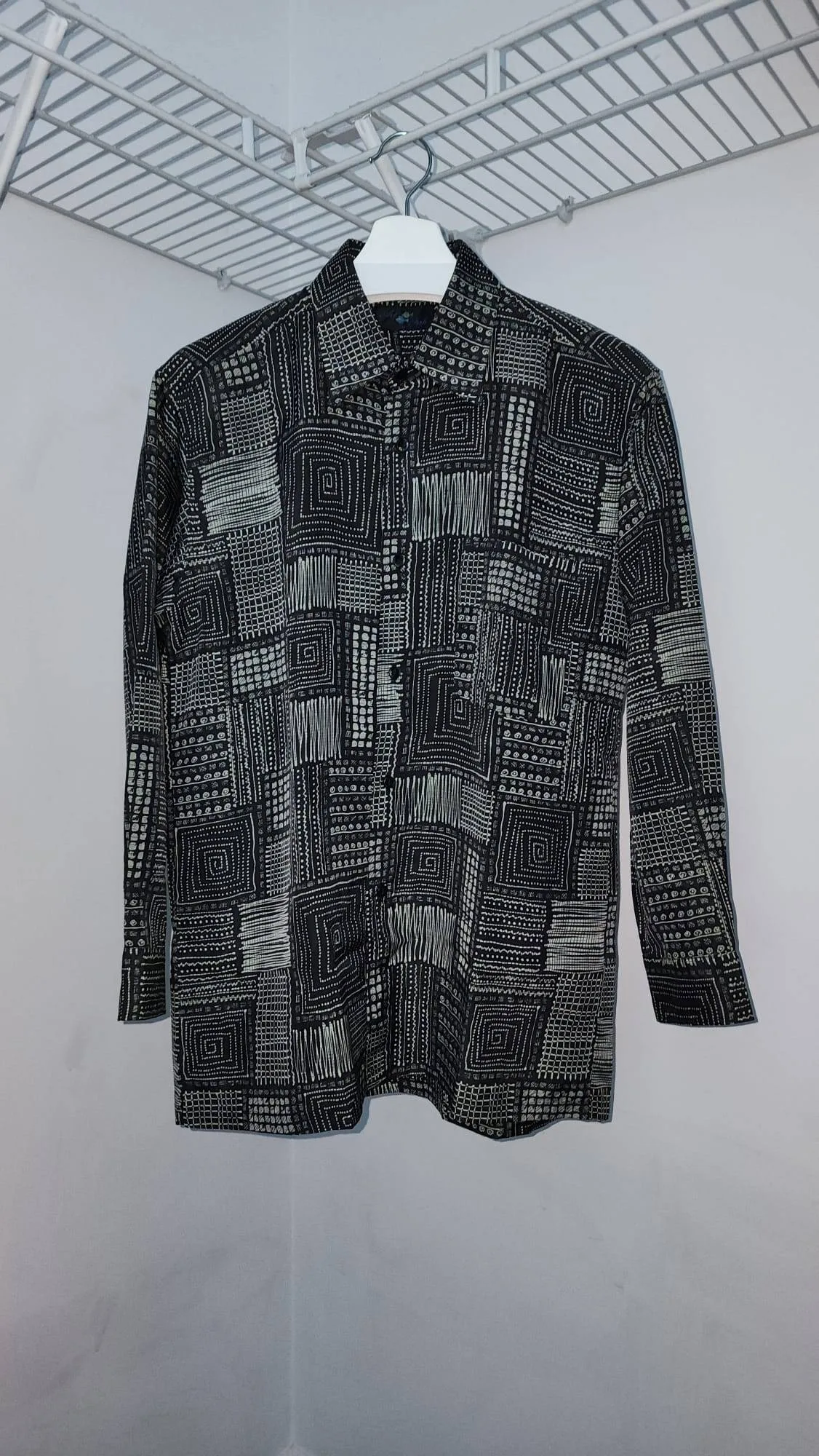 Art Fish - Button Up Shirt - Size M (sizing in description) thumbnail