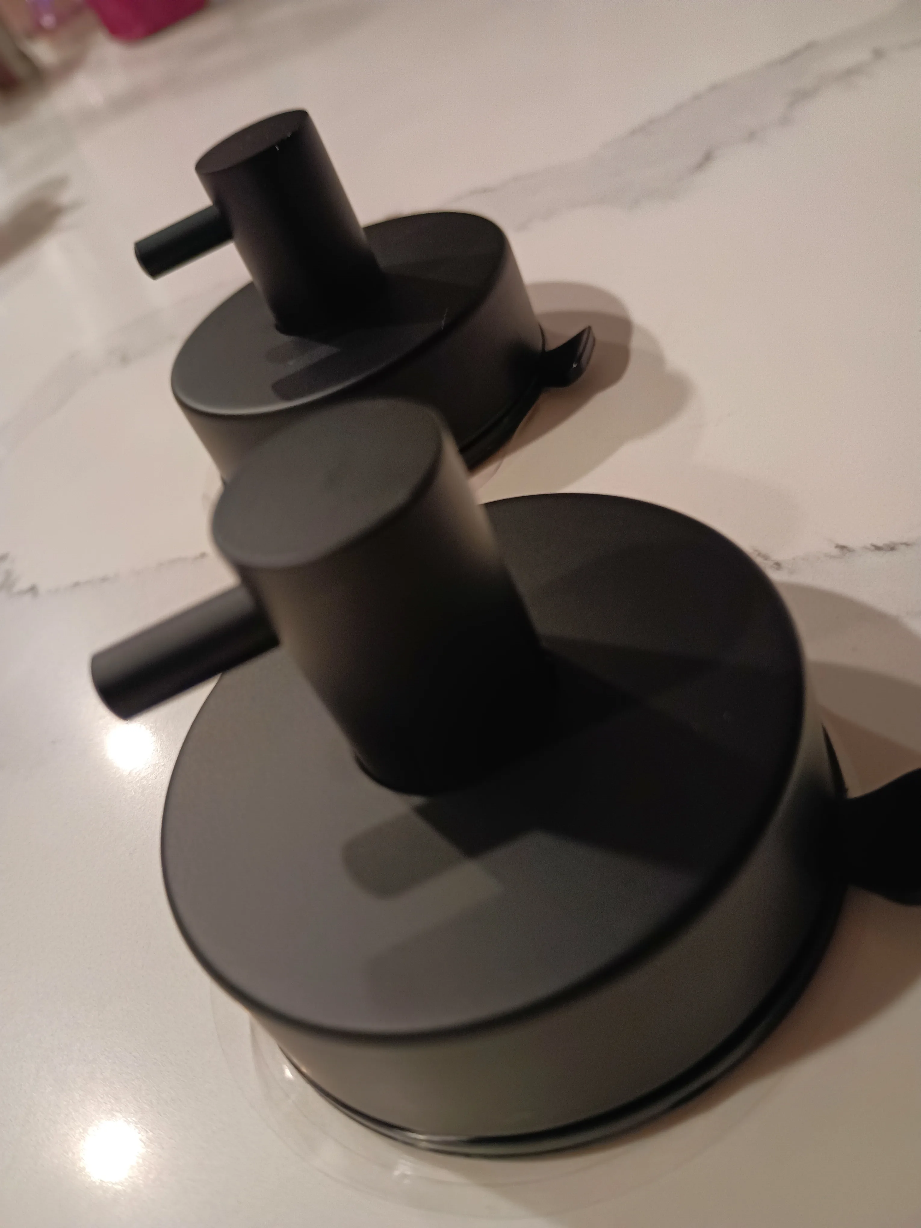 BRAND NEW Suction Cup Hangers (2 available) image indicator(2)