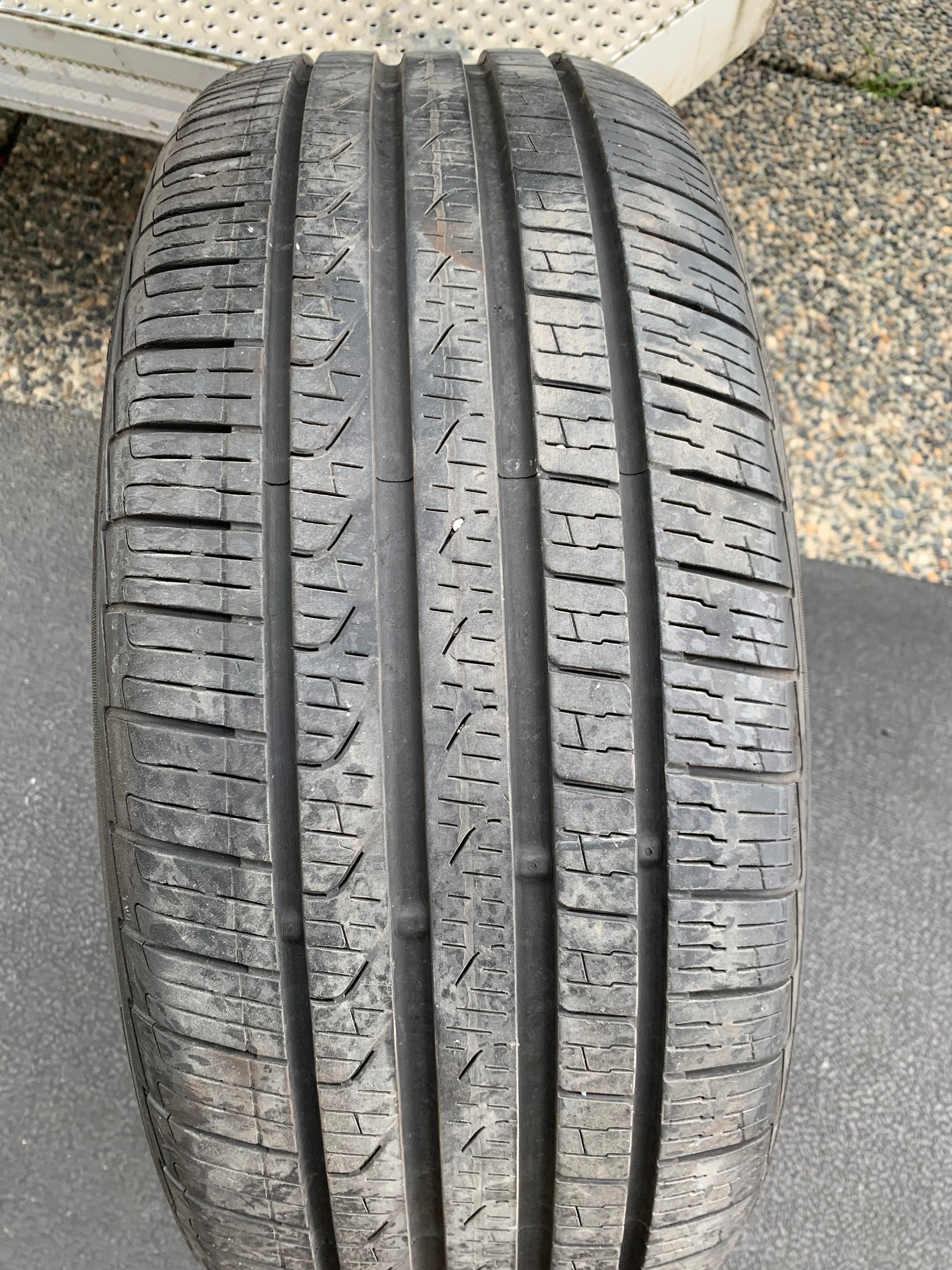 1 X single 225/45/17 Pirelli P7 Cinturato A/S RFT with 65% tread