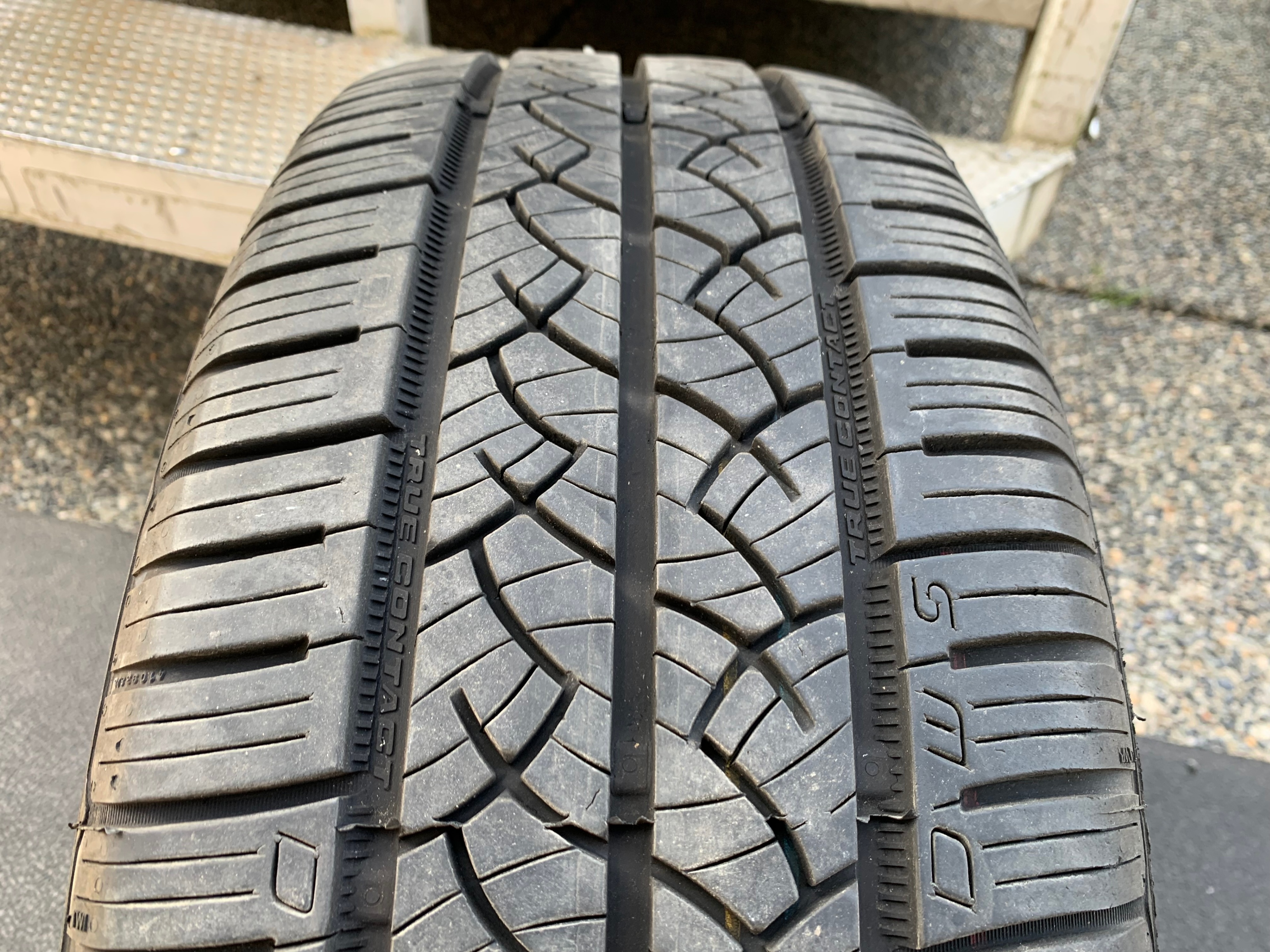 Pair of 215/55/17 Continental 75/85% tread - photo 3