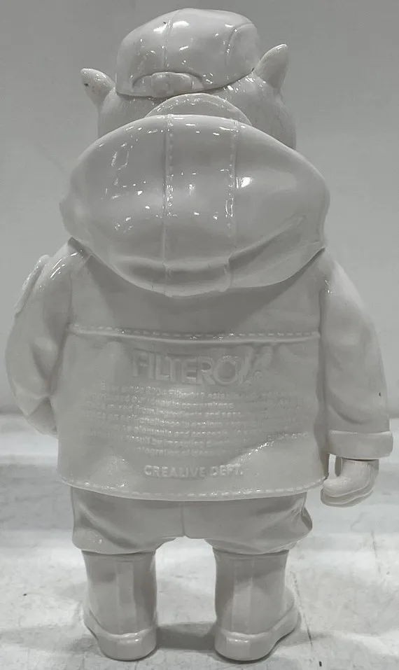 CREALIVE Filter017 Vinyl Badger Figure – Rare White Blank 8” image indicator(4)