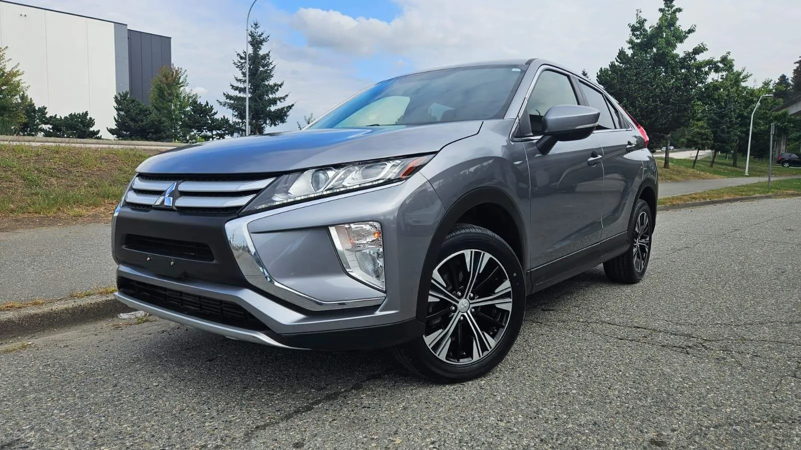 2020 Mitsubishi Eclipse Cross AWD, Clean Title thumbnail
