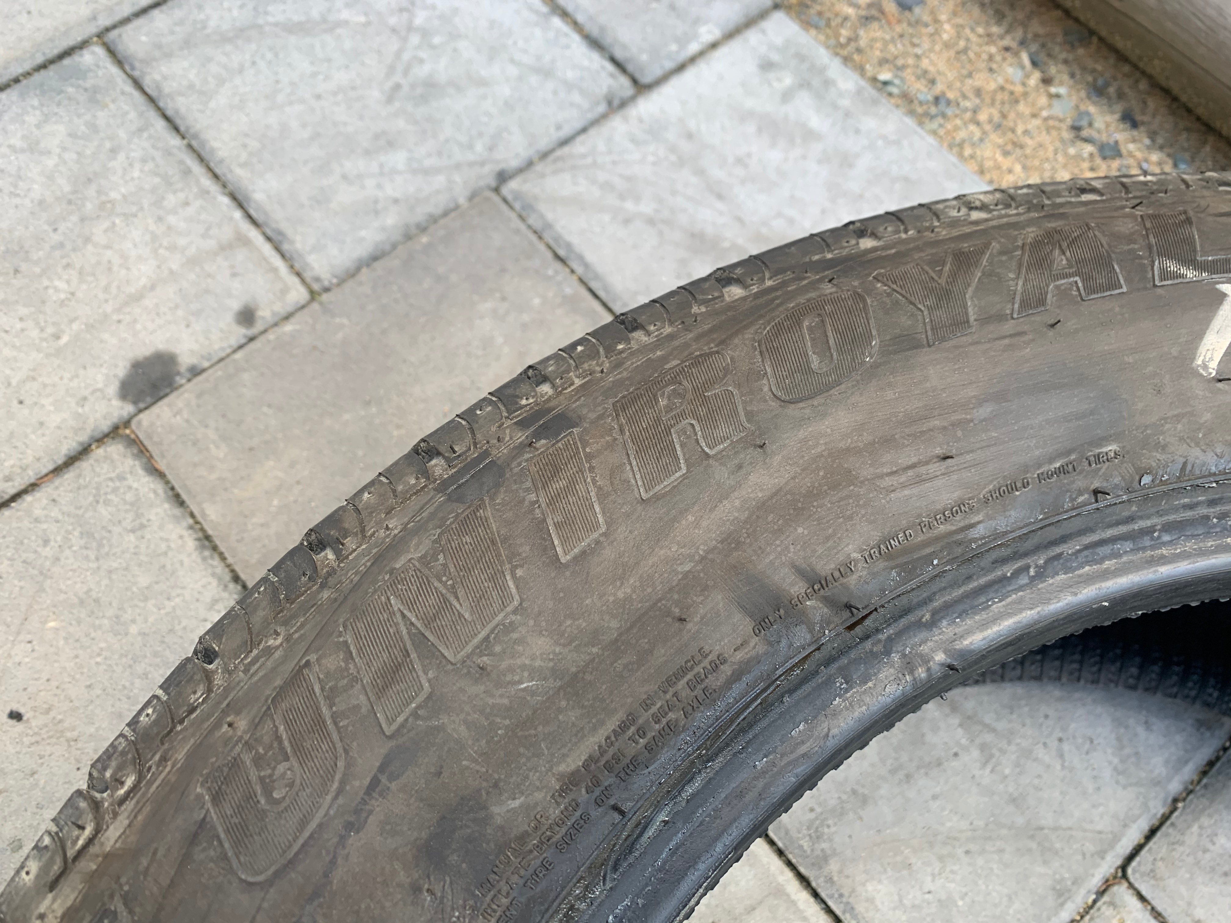 1 x single 225/60/18 Uniroyal Tiger Paw Touring A/S 90% tread - photo 5