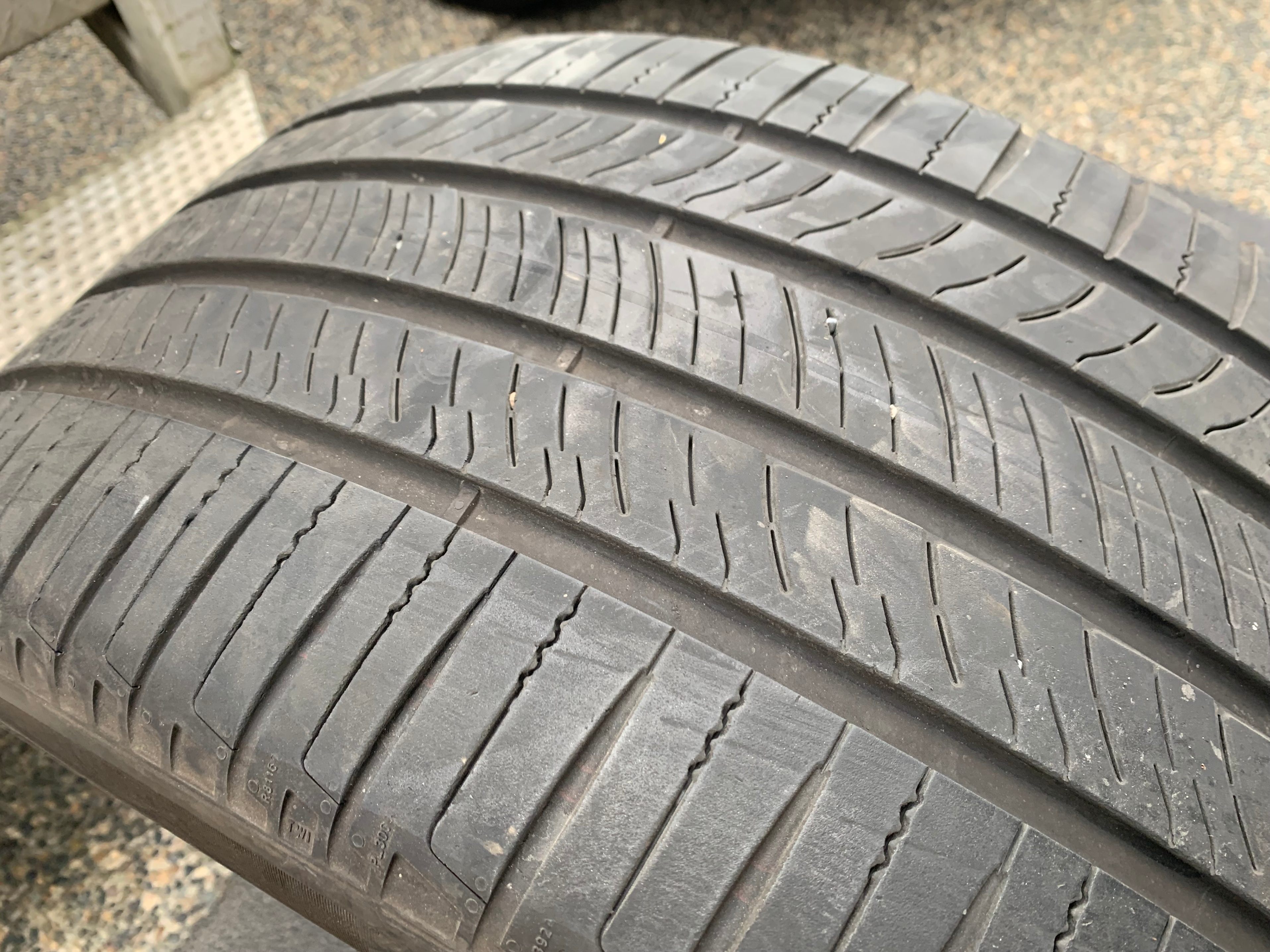 1 X single 255/45/19 Pirelli Scorpion MS TO with 65% tread - photo 4