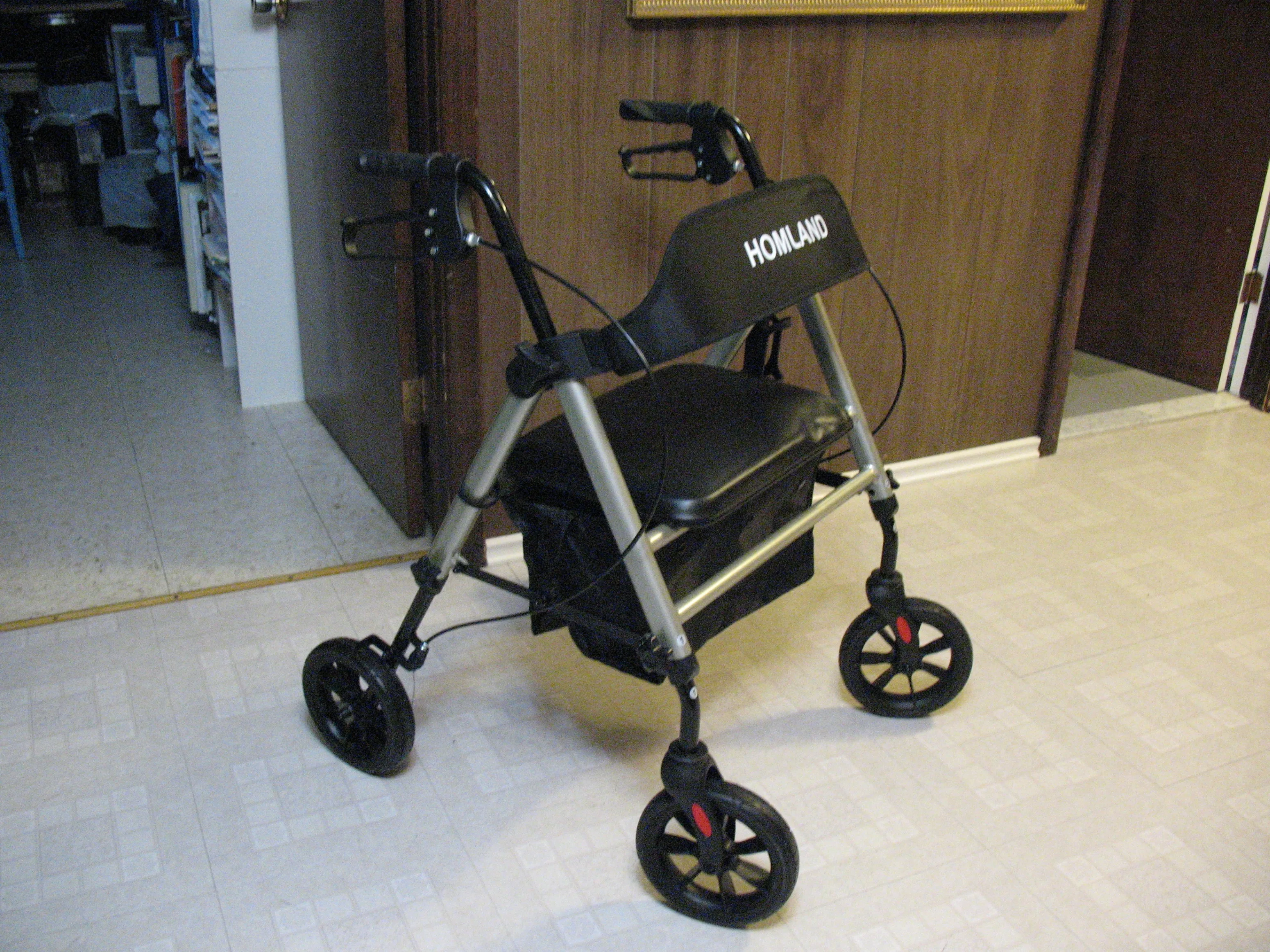 HOMELAND Rollator/Walker, BRAND NEW image indicator(8)