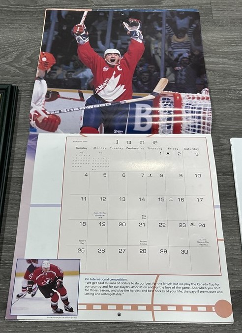 Bobby Orr Scrapbook Collection Wayne Gretzky Calendar Golf Print - photo 4