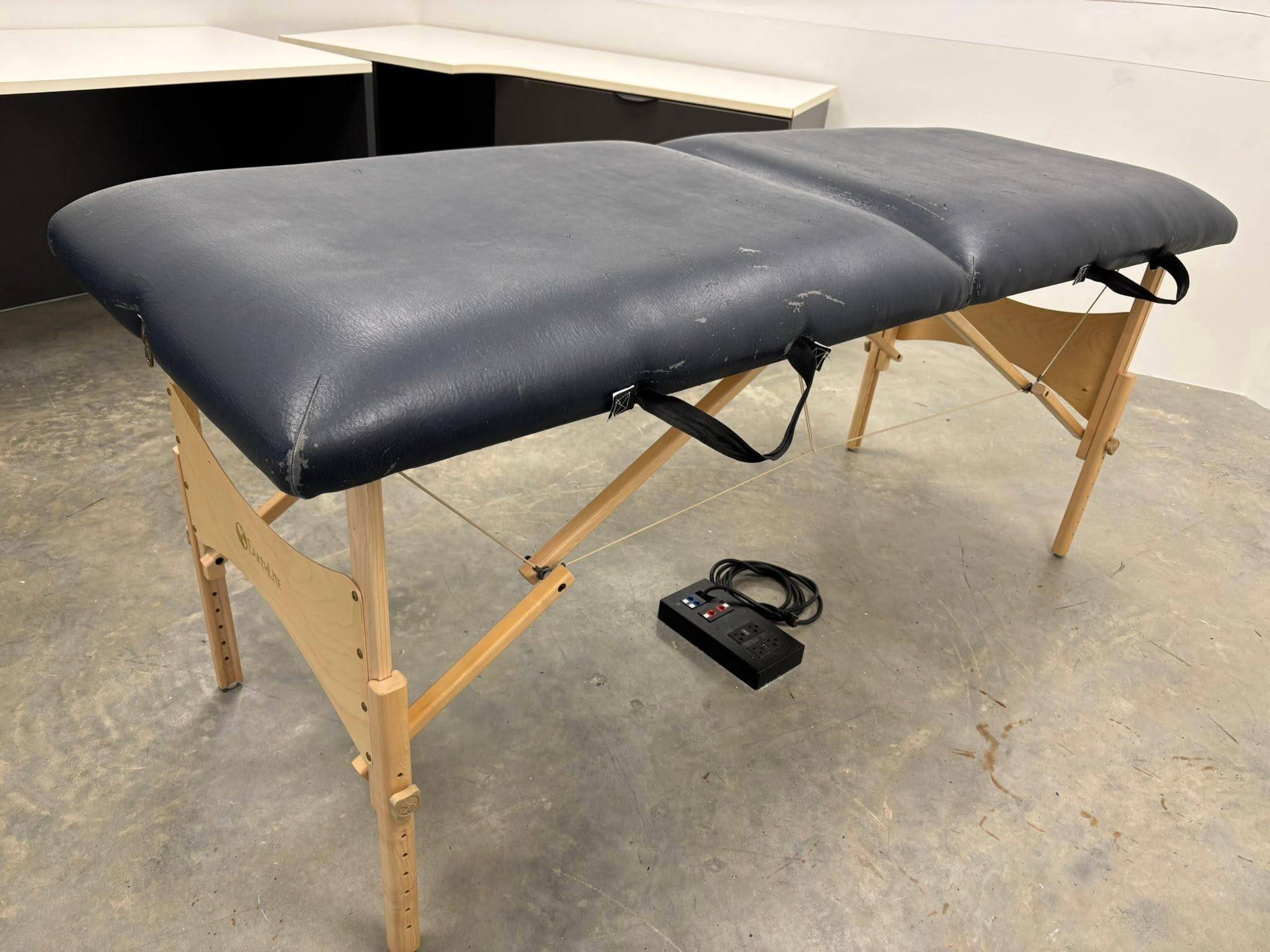 Massage Table Bed - photo 2
