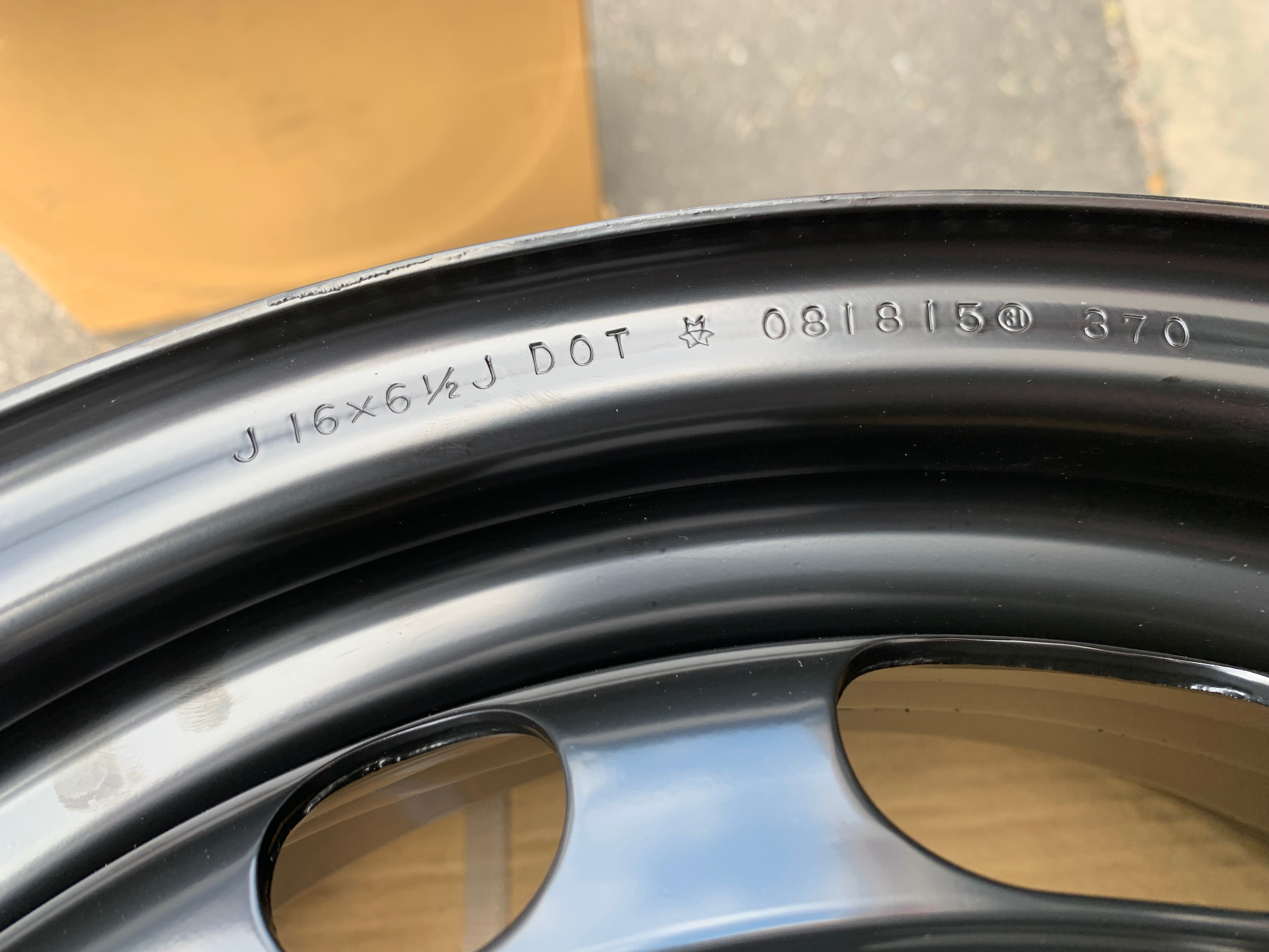 1 X single Brand New OEM 16X6.5" Mazda CX3 BLK steel rim - photo 3