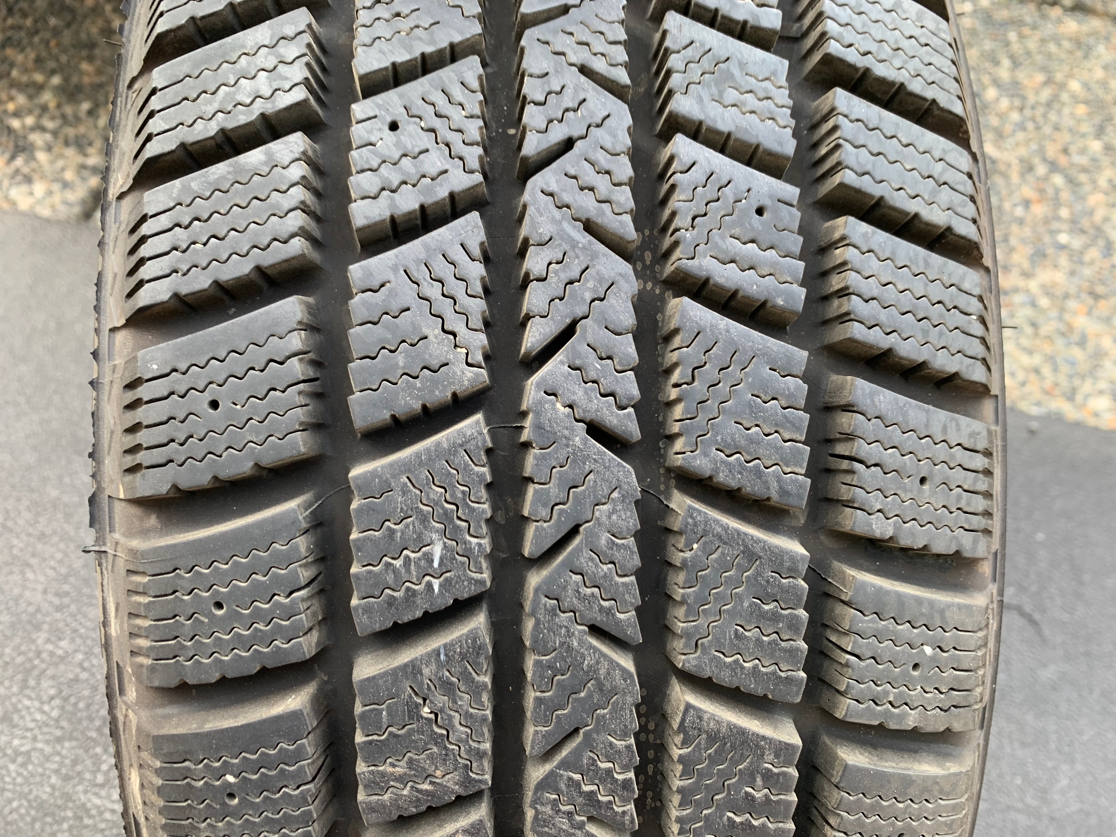 1 X single 205/55/16 94T M+S Goodyear Winter Command like NEW - photo 2