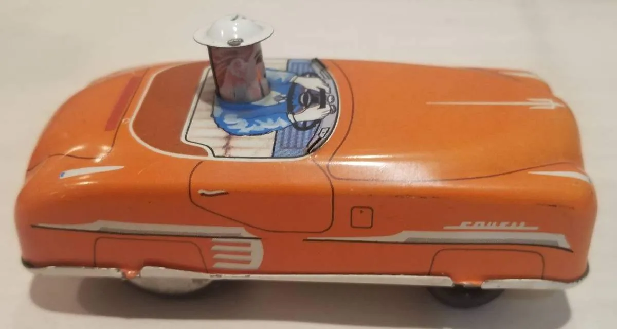 Vintage Japanese Tin Friction Car HS-500 – 4" (1950s/60s) image indicator(4)