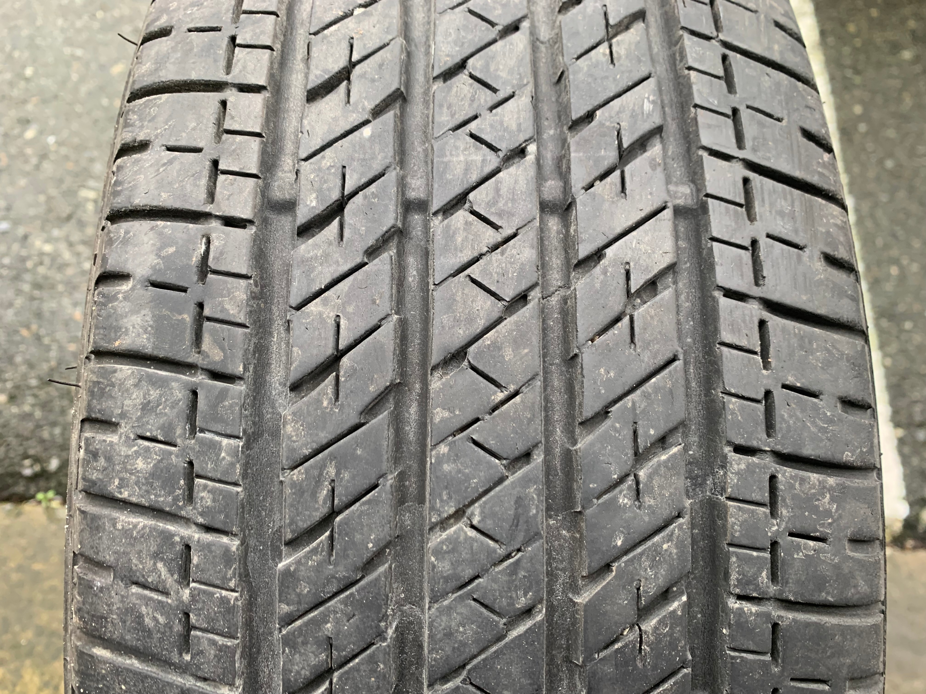 1 X single 205/65/16 Bridgestone Ecopia EP422 Plus wit 75% tread - photo 2