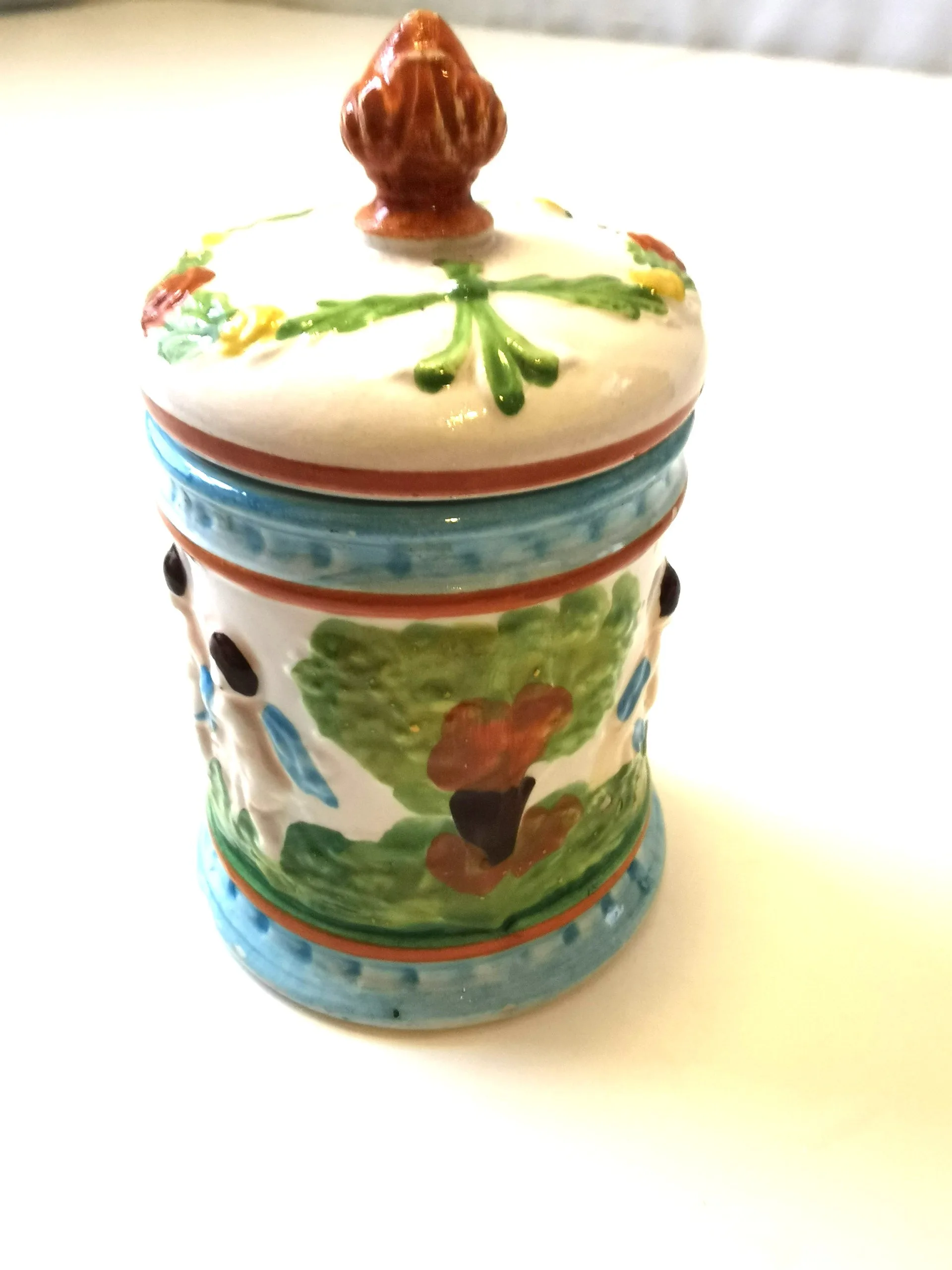 Small Porcelain Display Piece made in Italy image indicator(10)