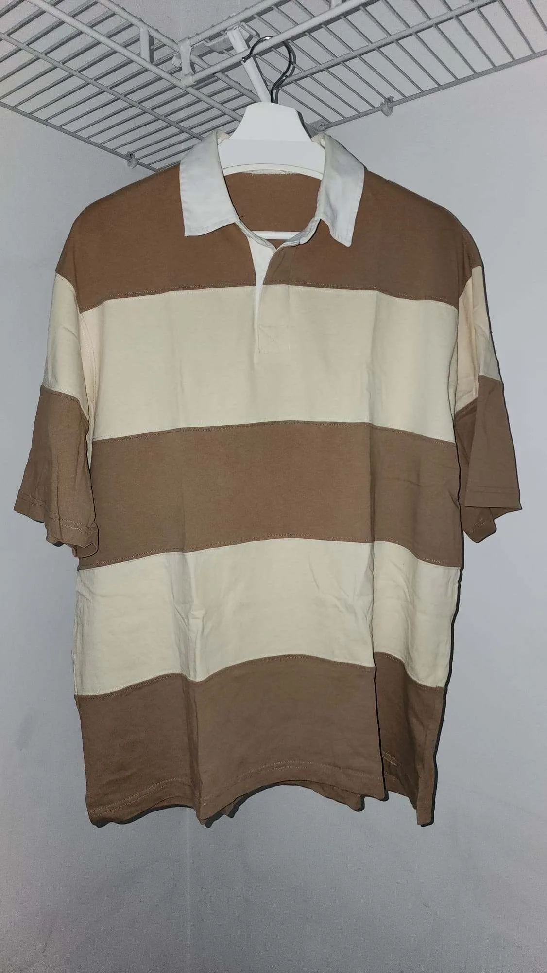 GU - Polo Shirt - Size L (sizing in description) thumbnail