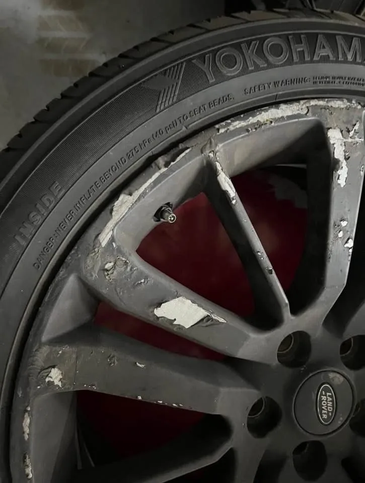 Land Rover Range Rover Rim Tire Wheels 20x9.5 Winter Spare 5x120 image indicator(4)