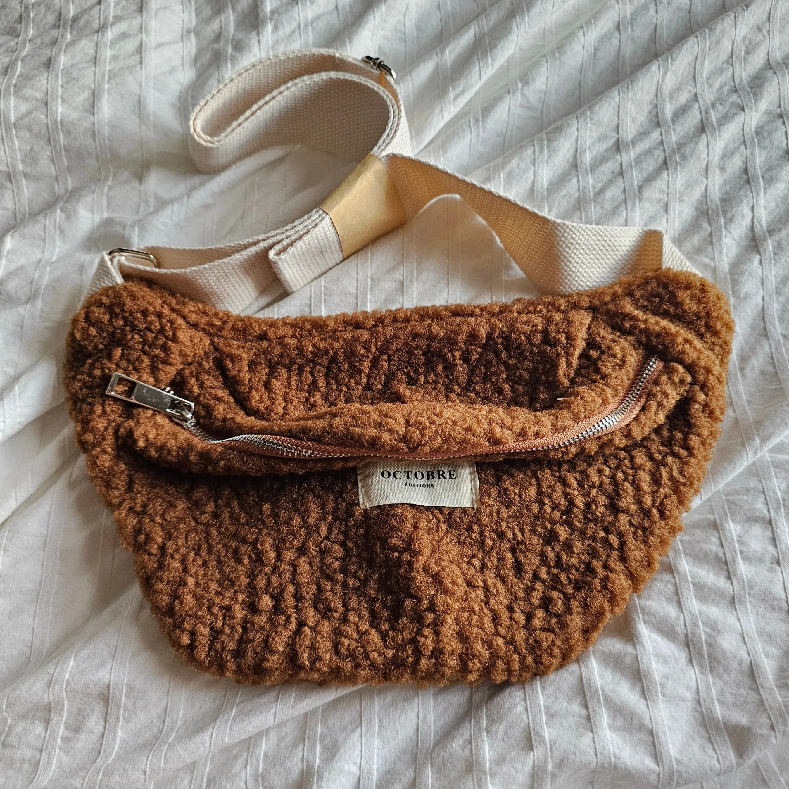 New Octobre Editions Fleece Crossbody Pouch - 2024 - Khaki thumbnail