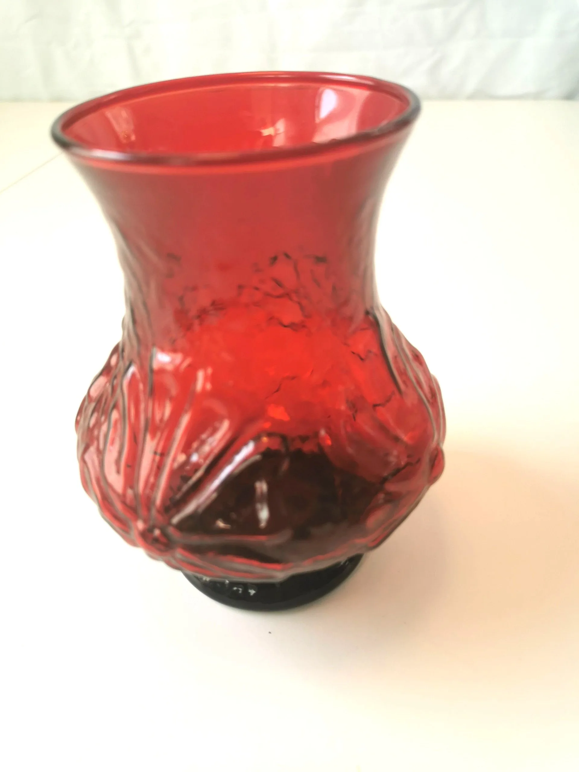 Anchor Hocking Rainflower Royal Ruby Red Glass Vase thumbnail