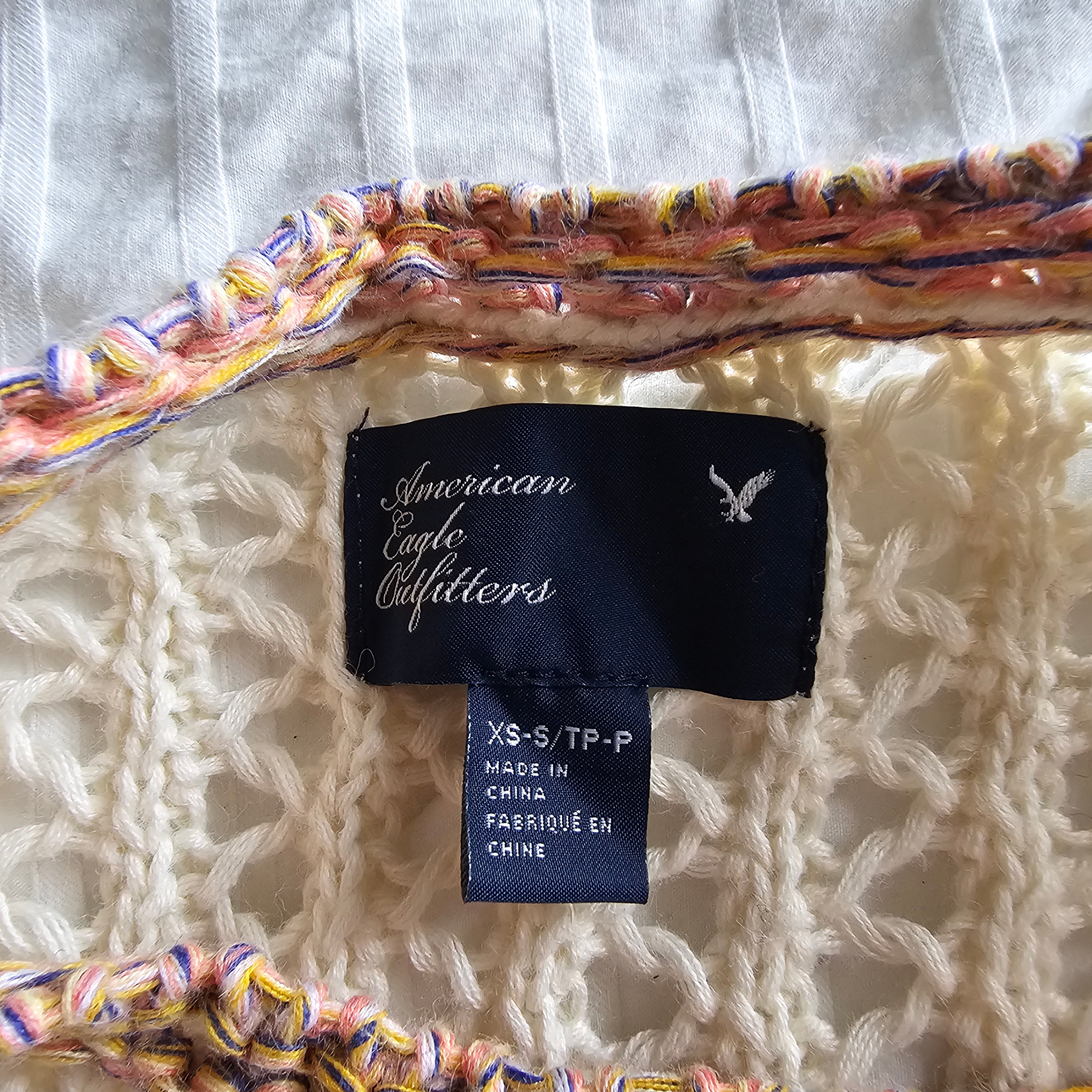 American Eagle Poncho - Cream w/ Pink/Yellow/Blue - Sz XS-S - photo 3