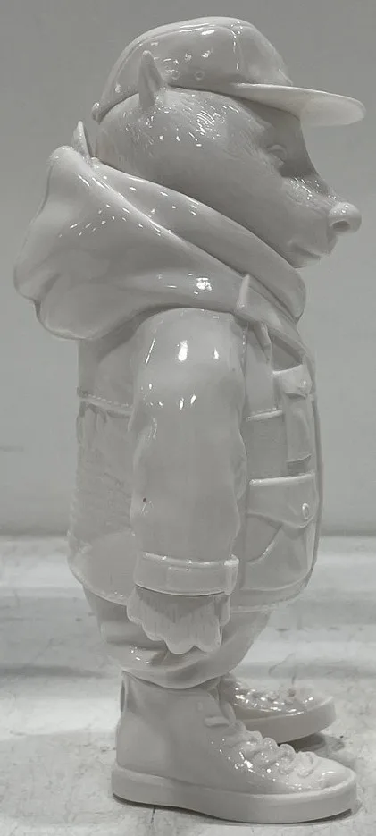 CREALIVE Filter017 Vinyl Badger Figure – Rare White Blank 8” image indicator(2)