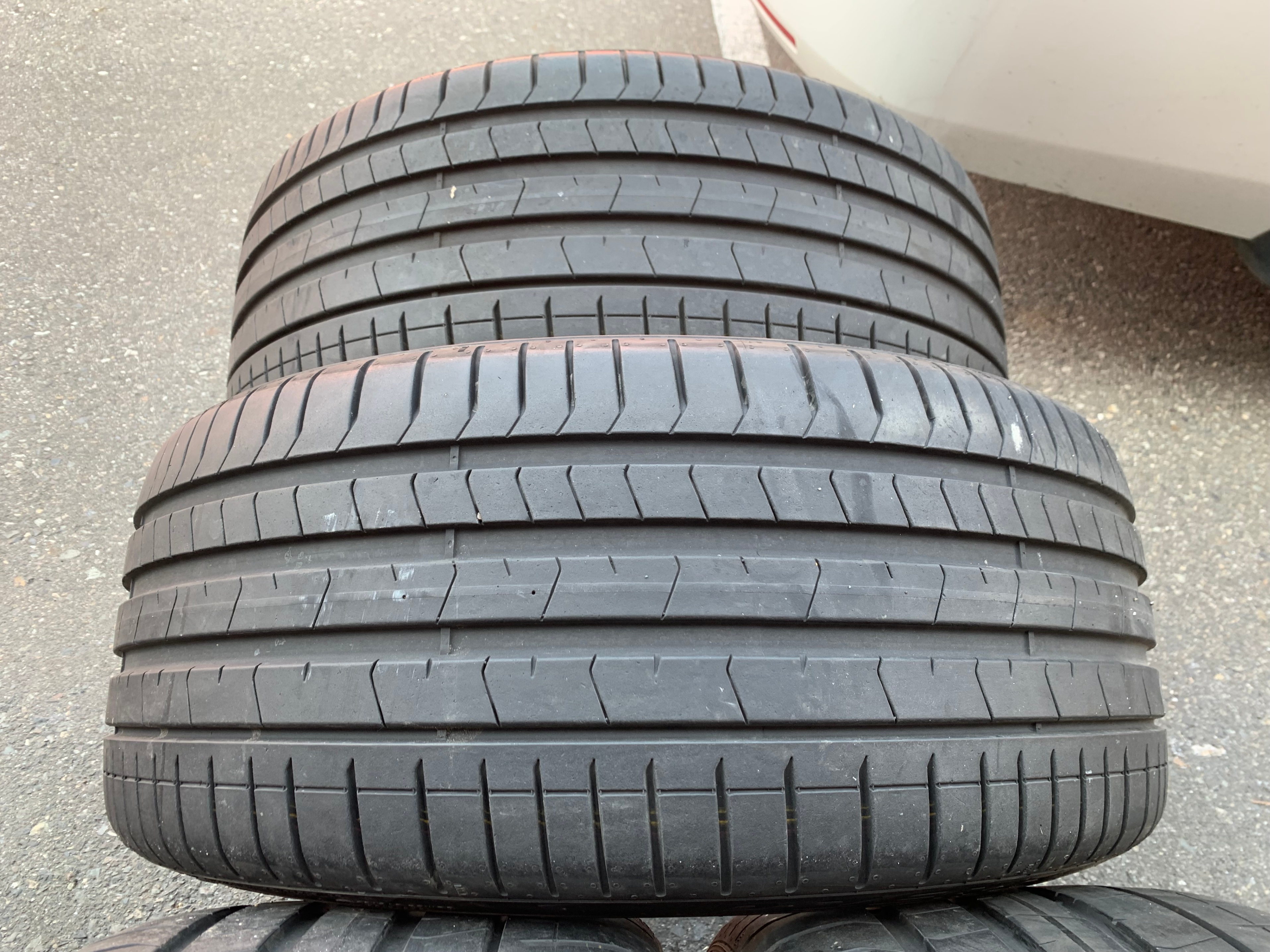 Set of 255/35/21 and 275/35/21 Pirelli Pzero Pz4 awesome shape - photo 4