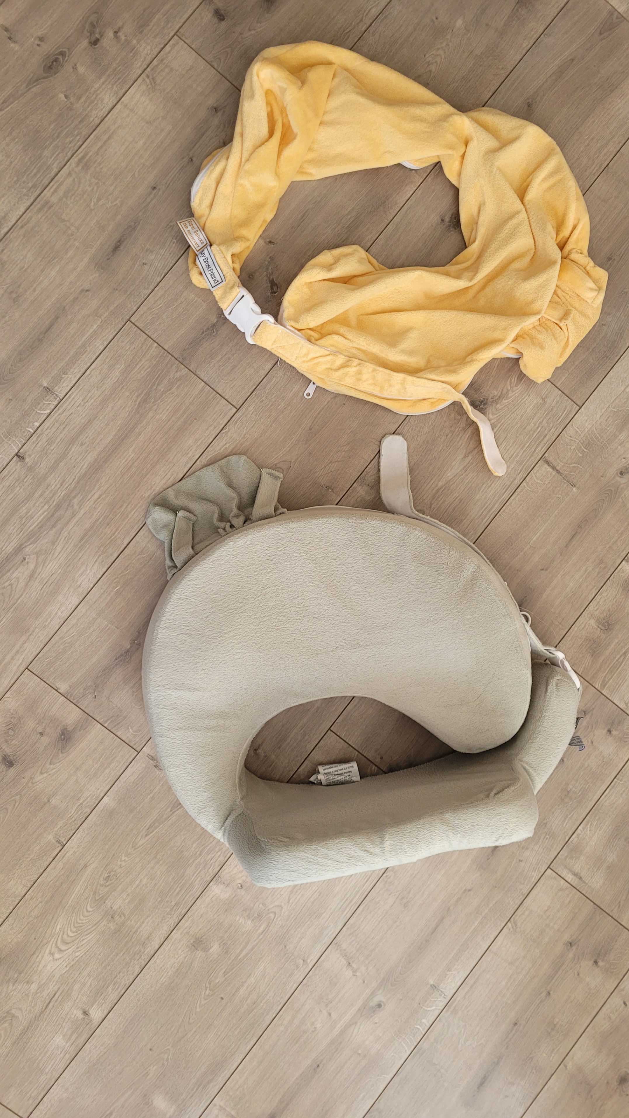 My Brest Friend Nursing Pillow (extra cover included)