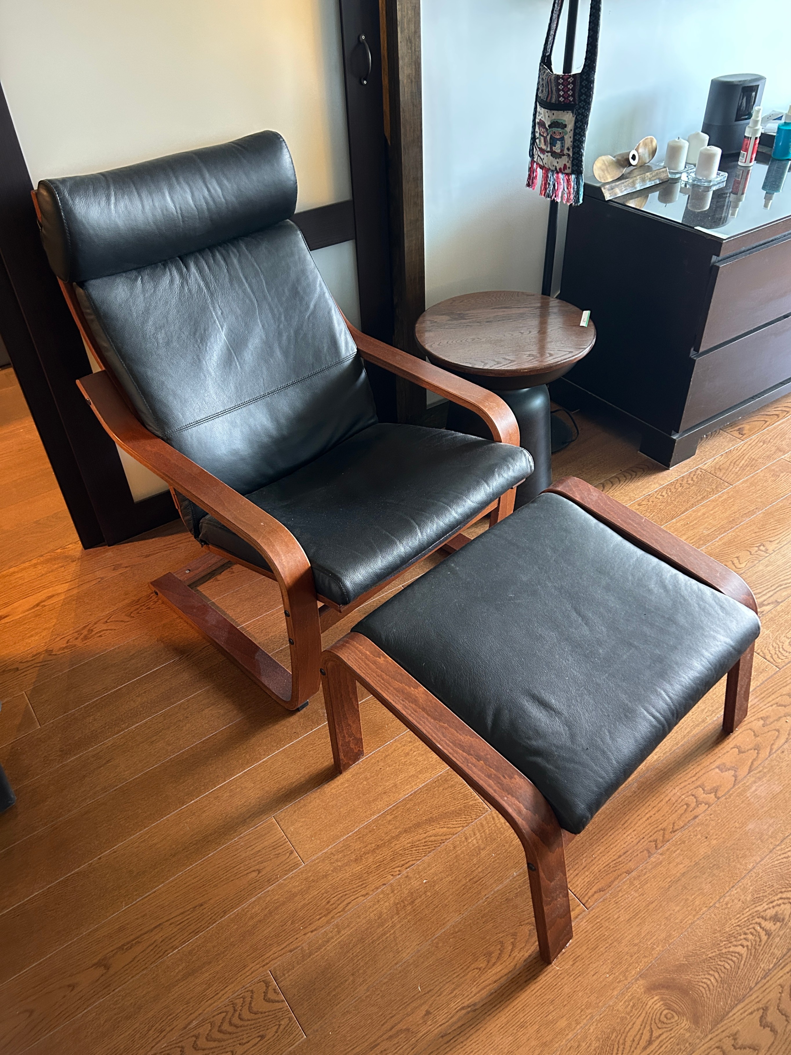 3 Leather Pong chairs - photo 5