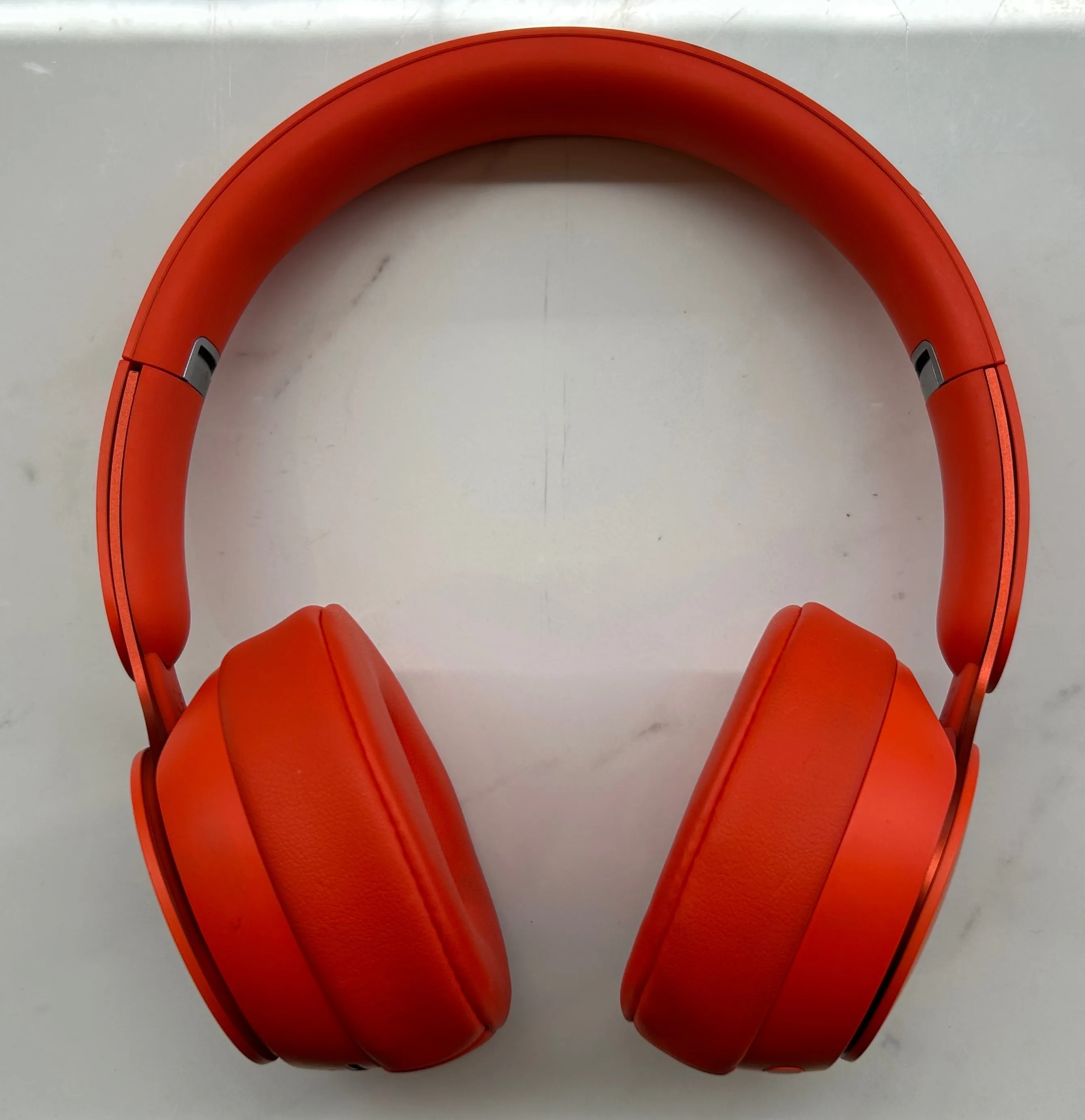 Beats Solo Pro Wireless Bluetooth Headphones thumbnail