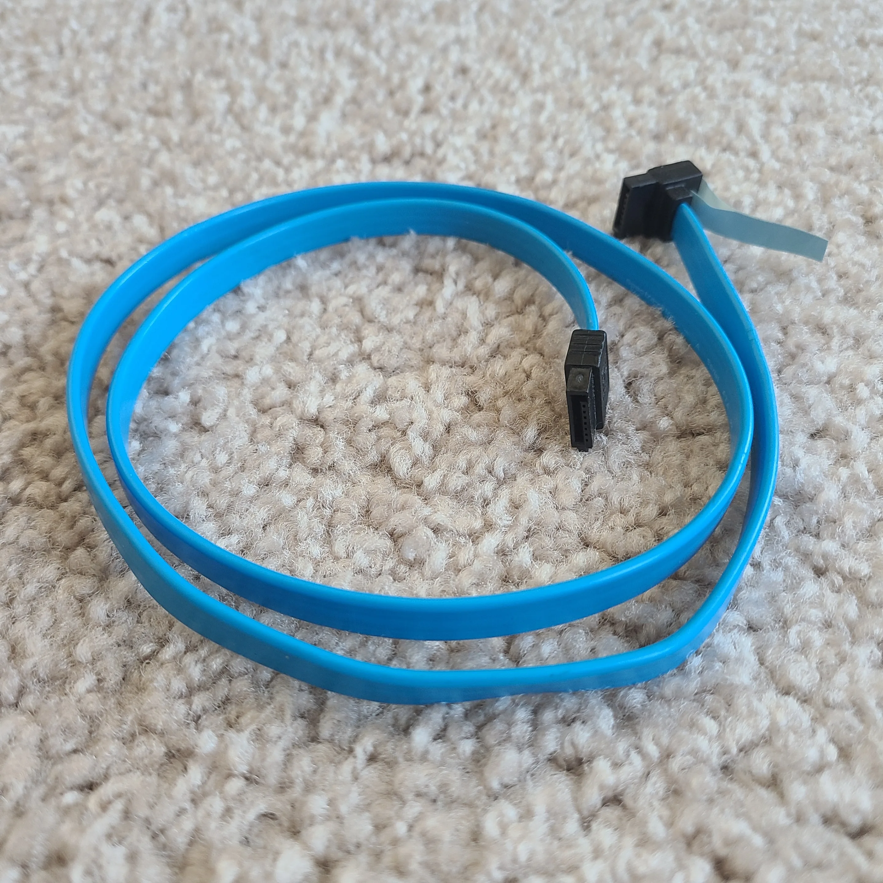 Original Dell Inspiron SATA Cable thumbnail