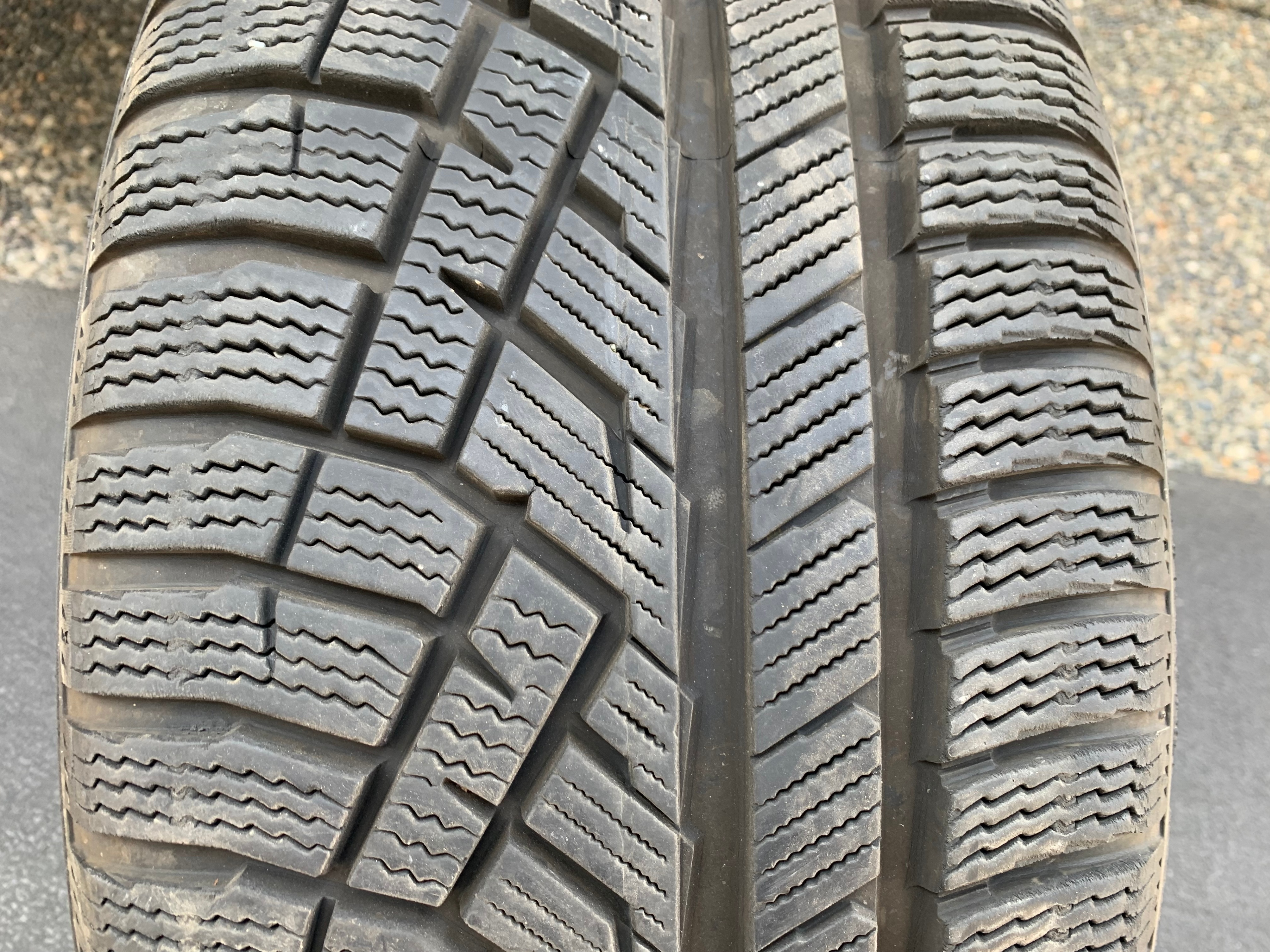 1 X single 225/40/18 92V M+S Nokian Remedy WRG5 with 90% tread - photo 2