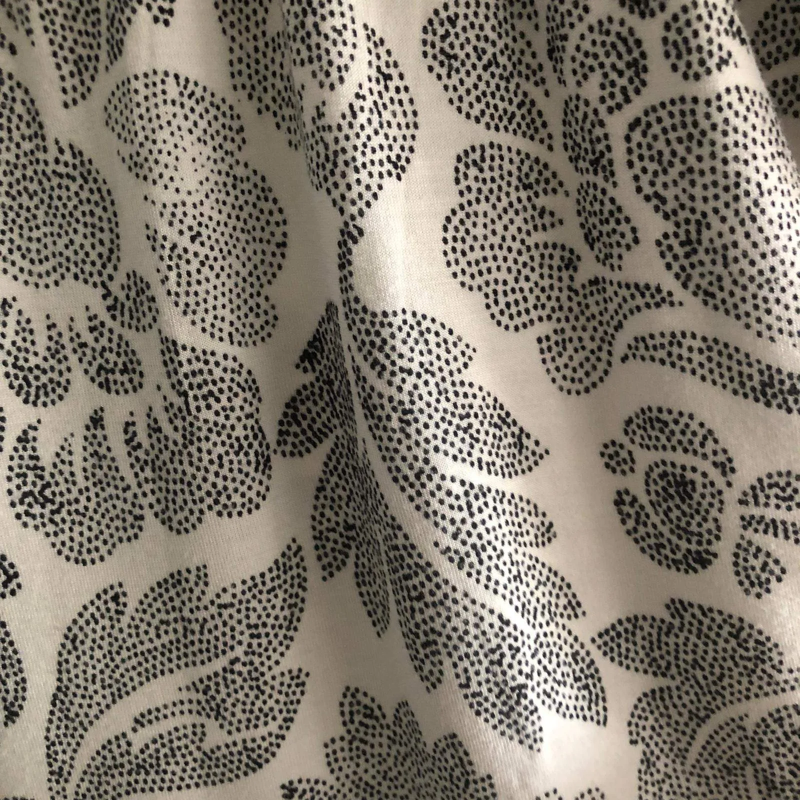 LOFT Women's White & Navy Floral Blouse - Xsmall/Small image indicator(3)