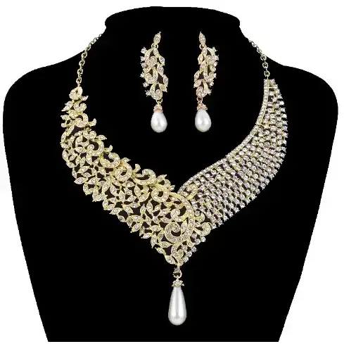 Gold with White Stones and Dangling Pearl Jewelry Set thumbnail
