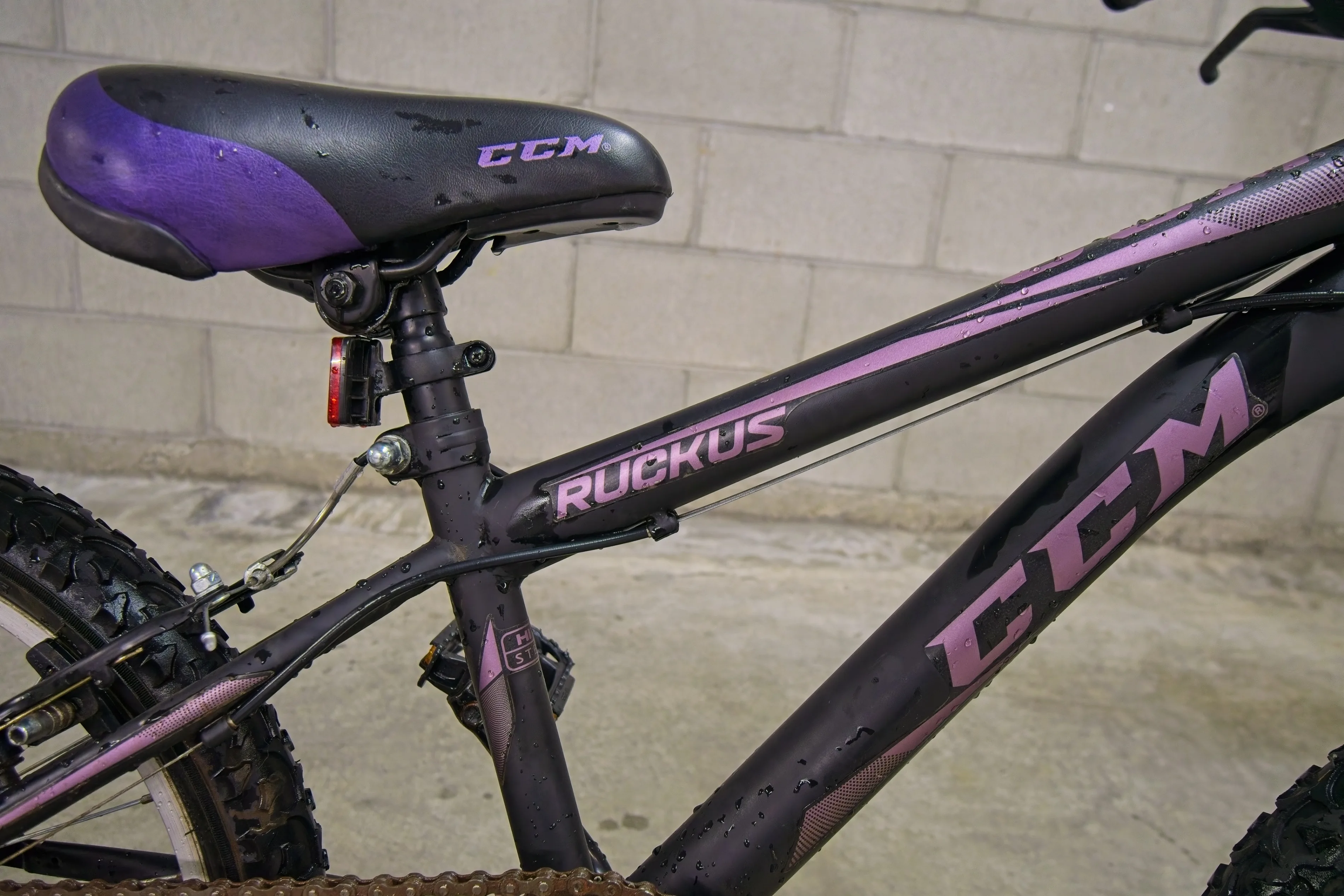 CCM Ruckus Kids' Bike, Black & Purple, 18-in image indicator(4)