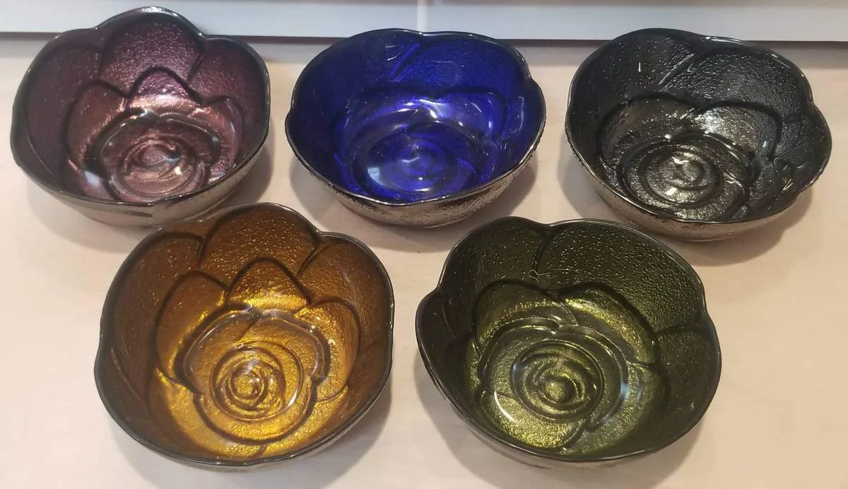 Vintage Jewel-Tone Pressed Glass Lotus Bowls – Set of 5 thumbnail