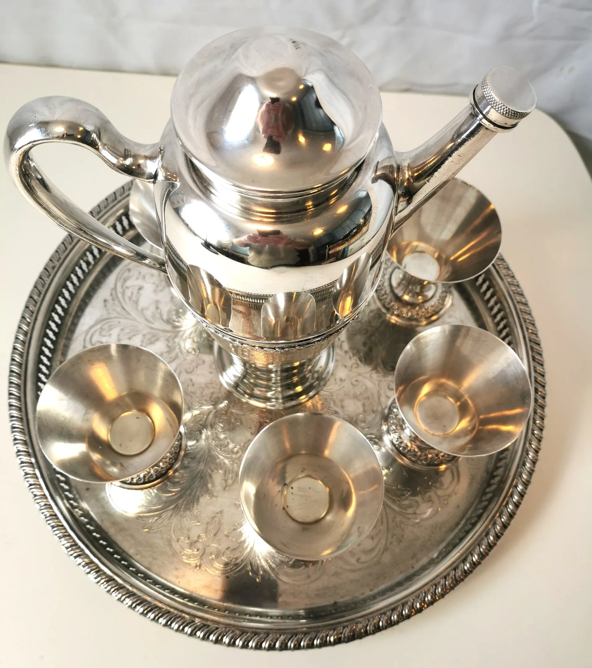 1847 Rogers Bros Wine Decanter Set of 7 Silver Plated Tray image indicator(3)