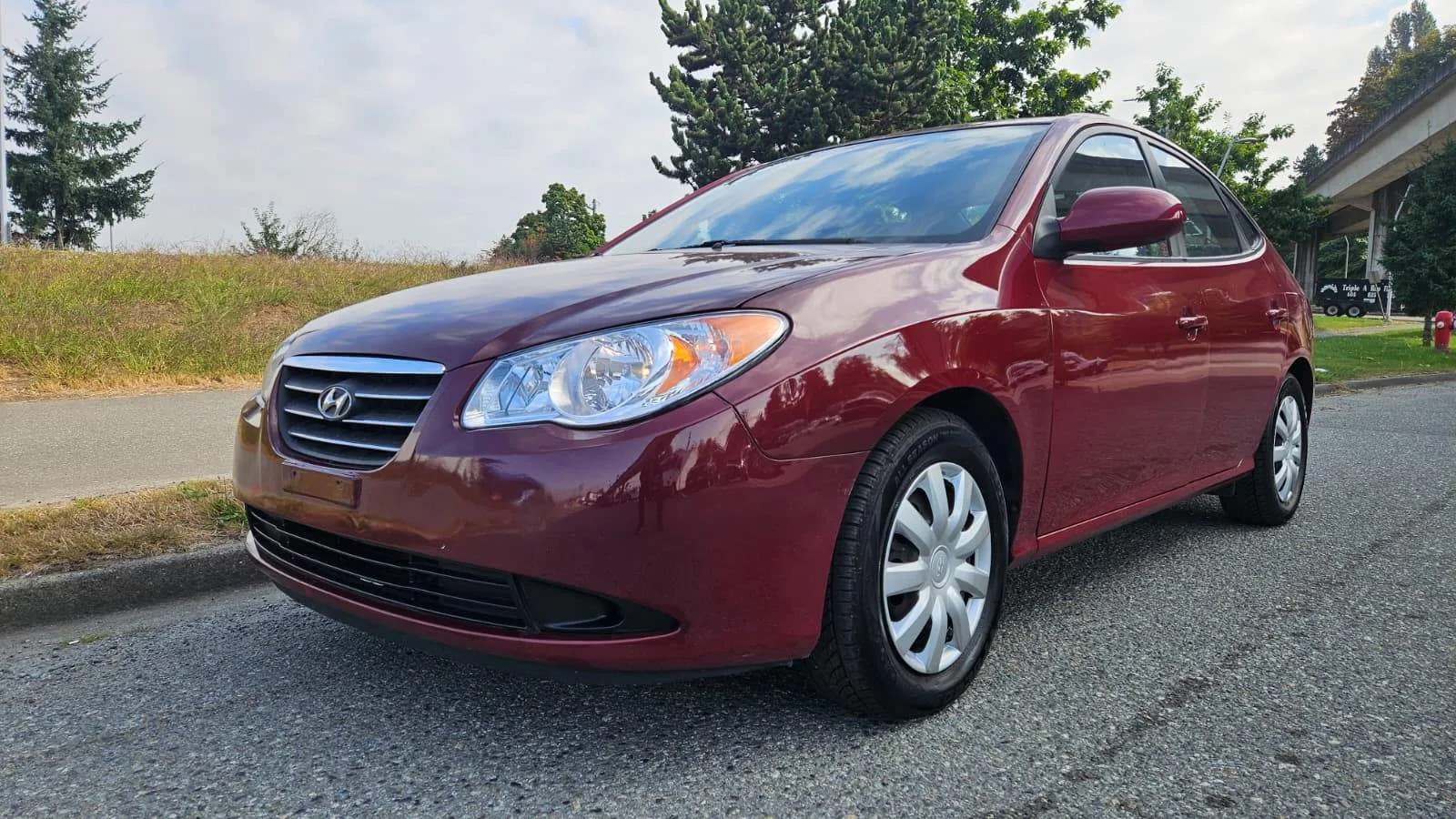 2008 Hyundai Elantra, Rebuilt Title, Low KMs thumbnail