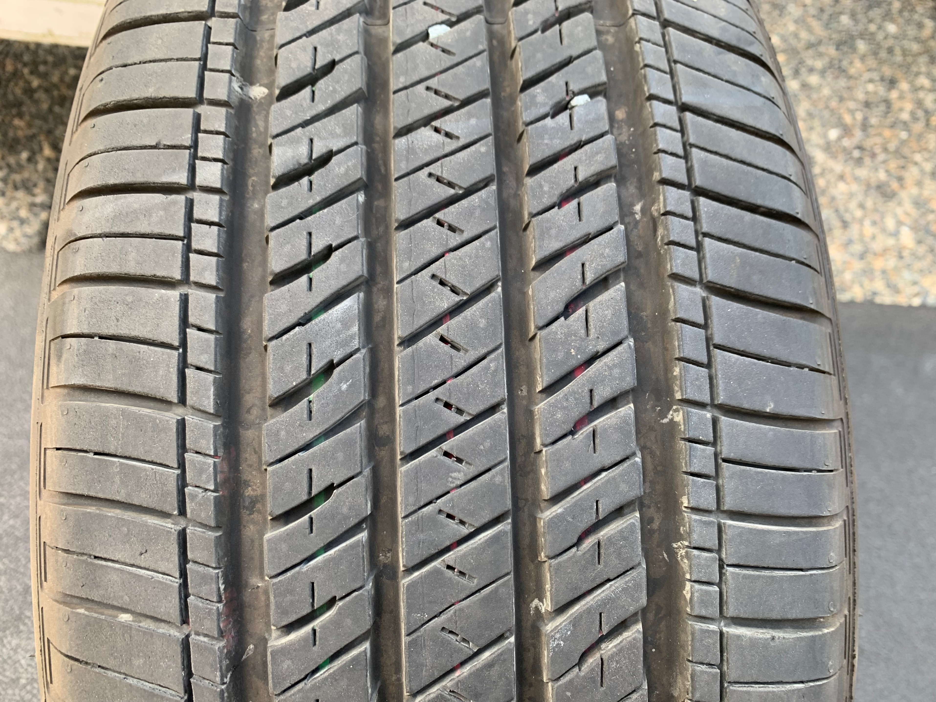 PAIR of 235/50/19 M+S Bridgestone Turanza EL450 - photo 2