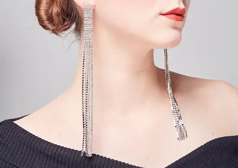 Long Dangling Earrings thumbnail