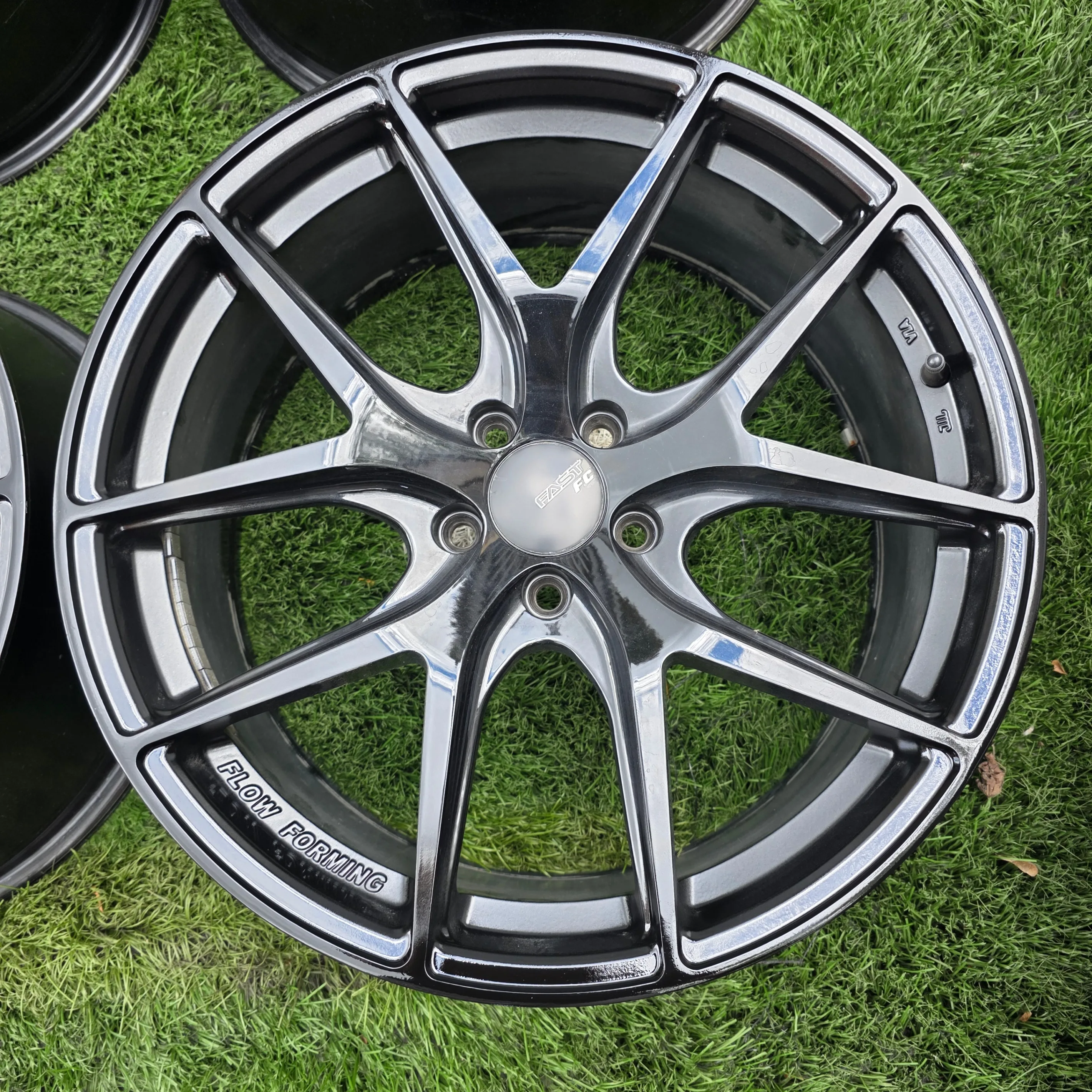 19 inch Fast FC04 flow form light weight alloy rims 5x108 image indicator(4)