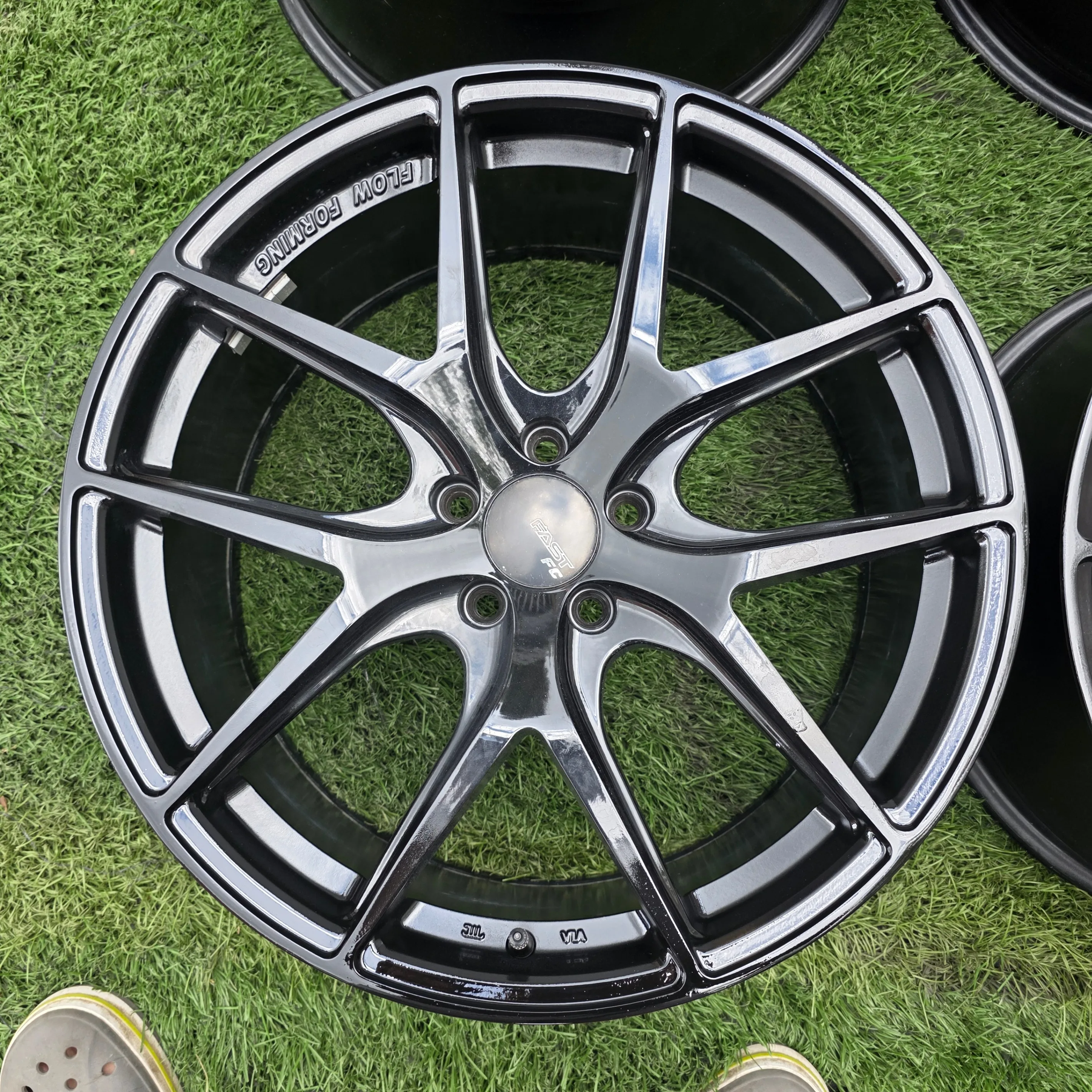 19 inch Fast FC04 flow form light weight alloy rims 5x108 image indicator(5)