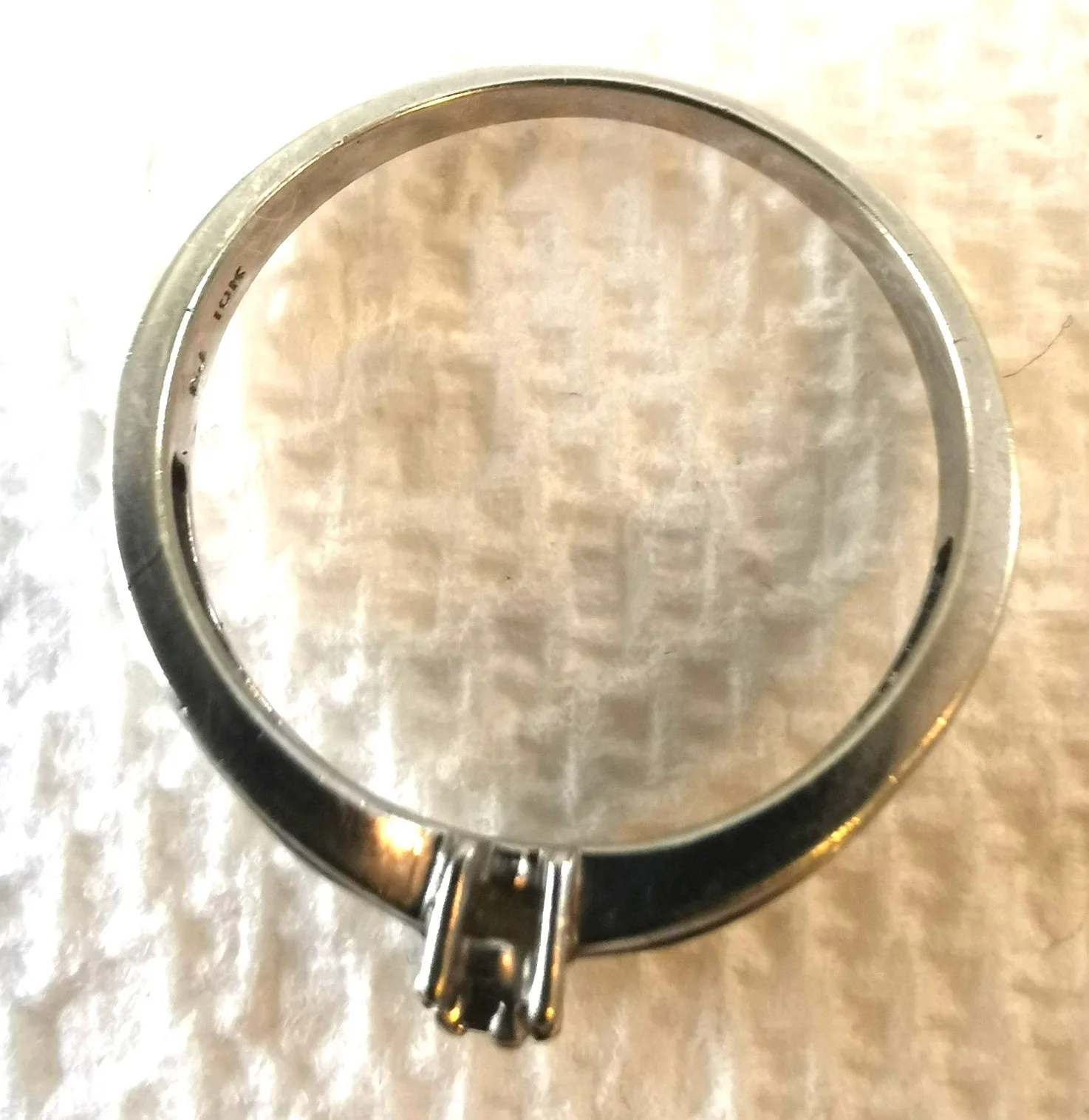 Women's 10kt White Gold with Accent Diamonds Vintage Size 6.5 image indicator(6)