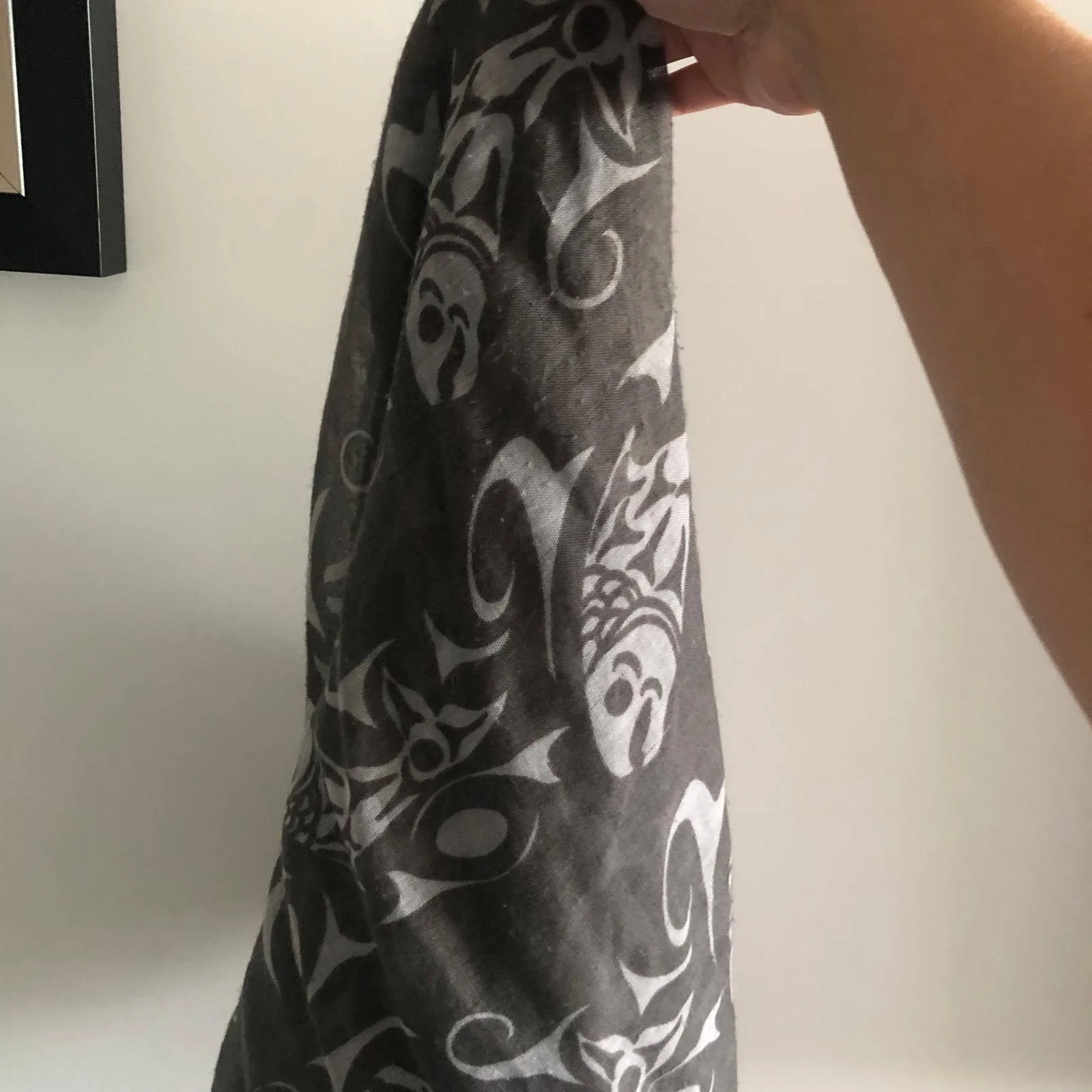 Scarf from Indigenous Artist / 100% Cotton image indicator(4)