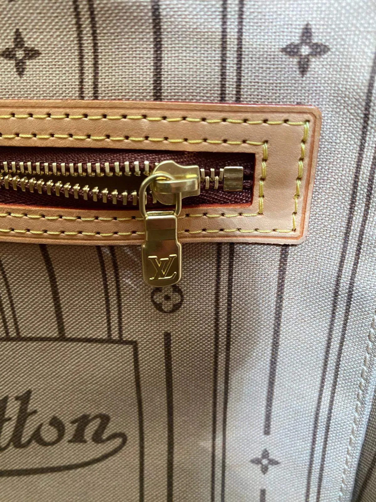 Authentic Louis Vuitton LV Monogram Neverfull MM Tote Bag image indicator(5)