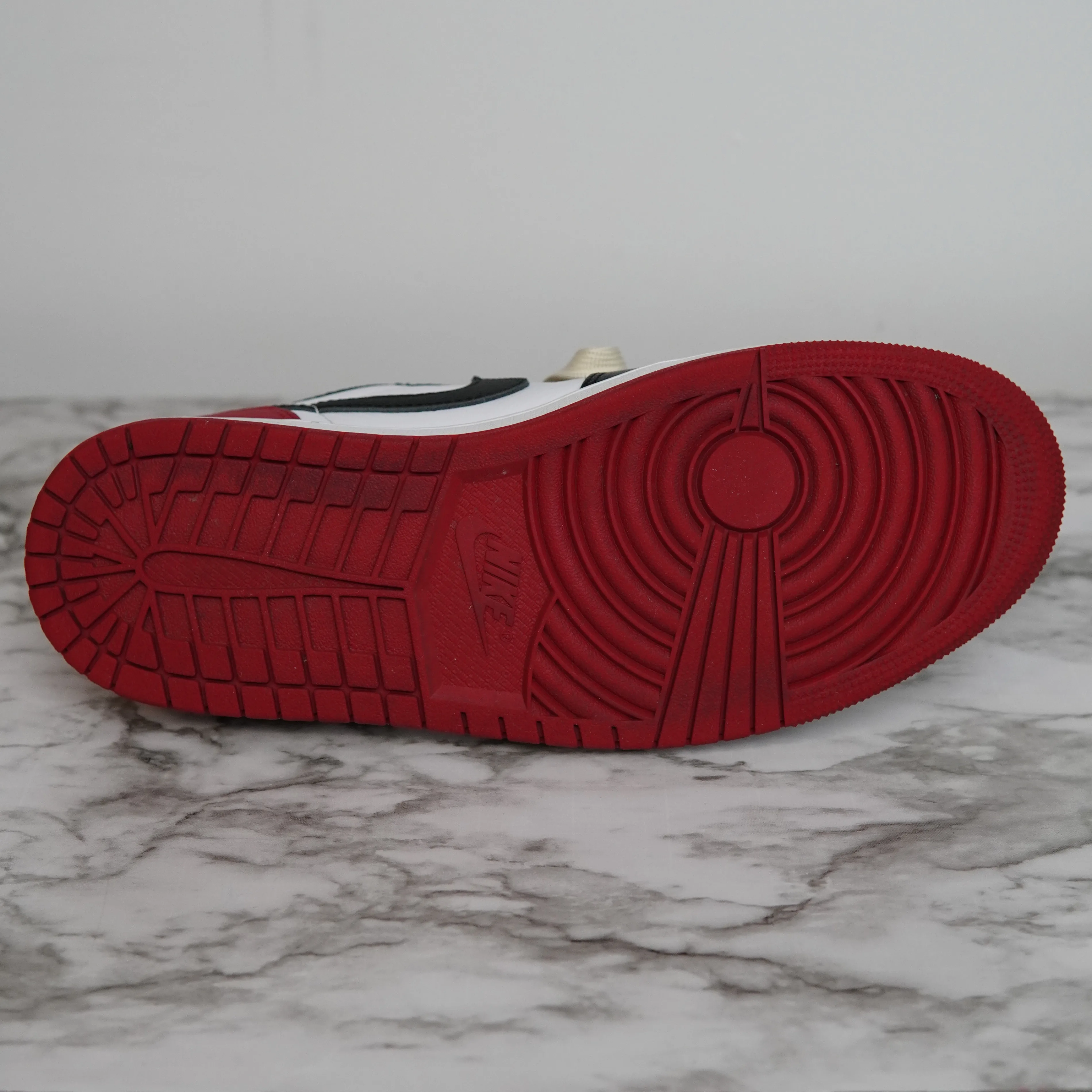 Air Jordan 1 Low 'Black Toe' image indicator(5)