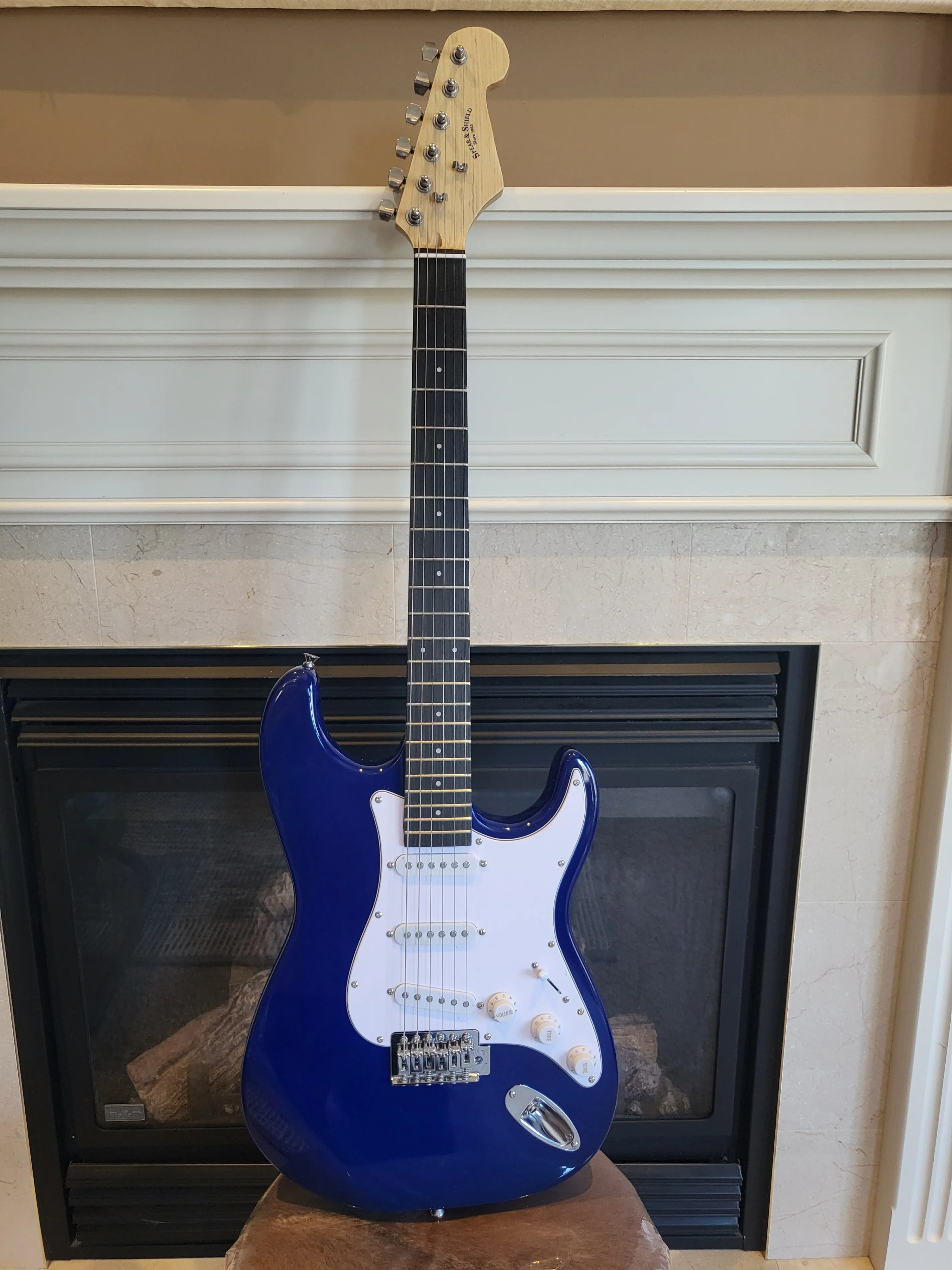 Electric Guitar Blue Beginner Package for Adults/Students thumbnail