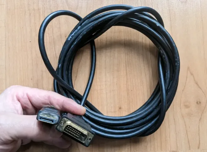 15 feet Display port to DVI cable (READ AD) thumbnail